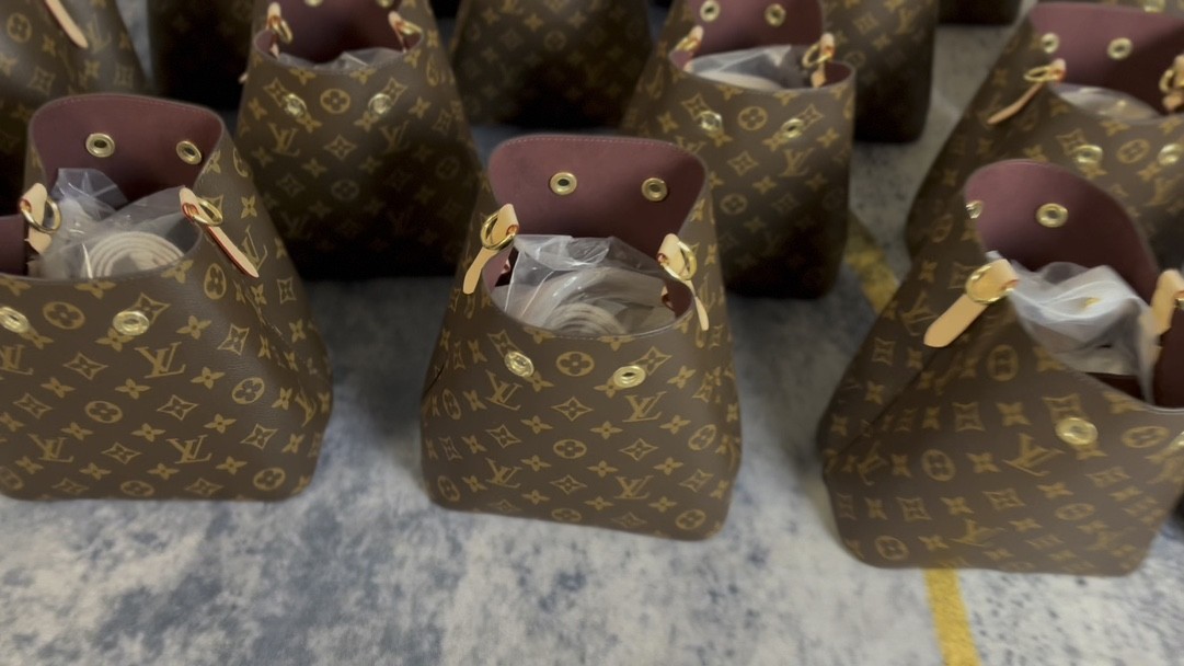 Shebag super replica Louis Vuitton M46581 NÉONOÉ BB bag review(2025 May updated)-Best Quality Fake Louis Vuitton Bag Online Store, Replica designer bag ru