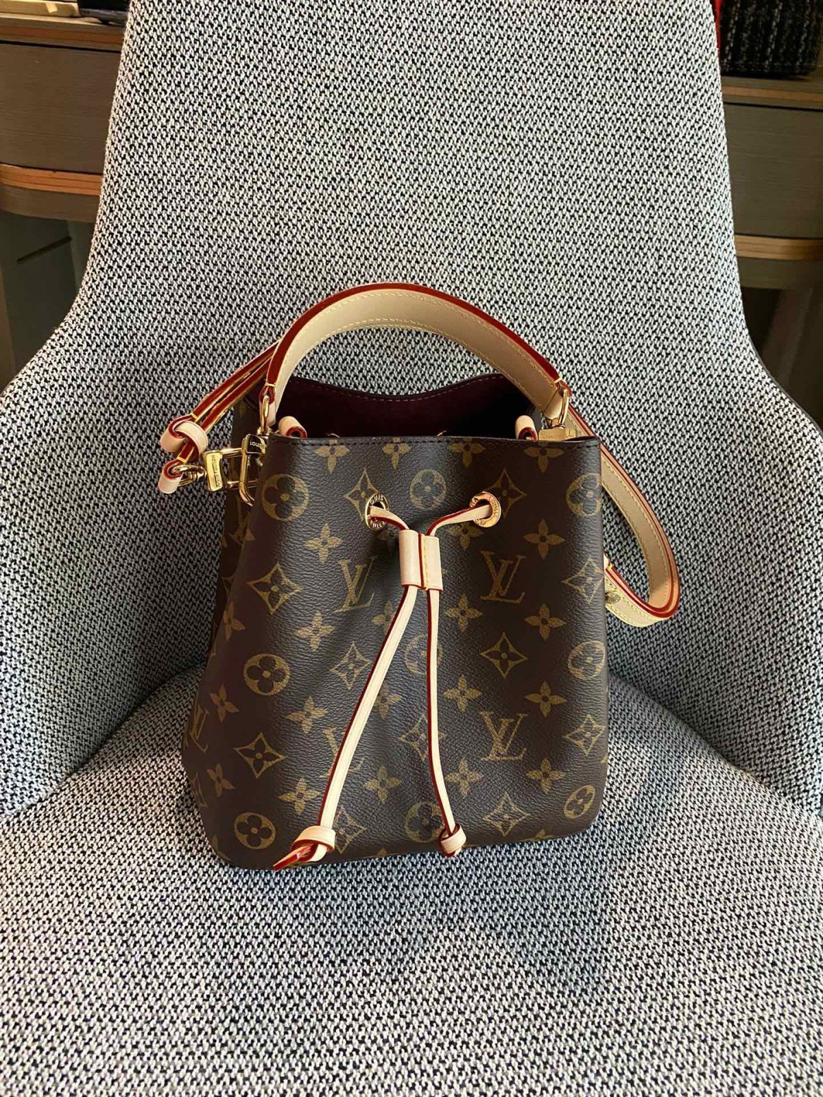 Shebag super replica Louis Vuitton M46581 NÉONOÉ BB bag review(2025 May updated)-Best Quality Fake Louis Vuitton Bag Online Store, Replica designer bag ru