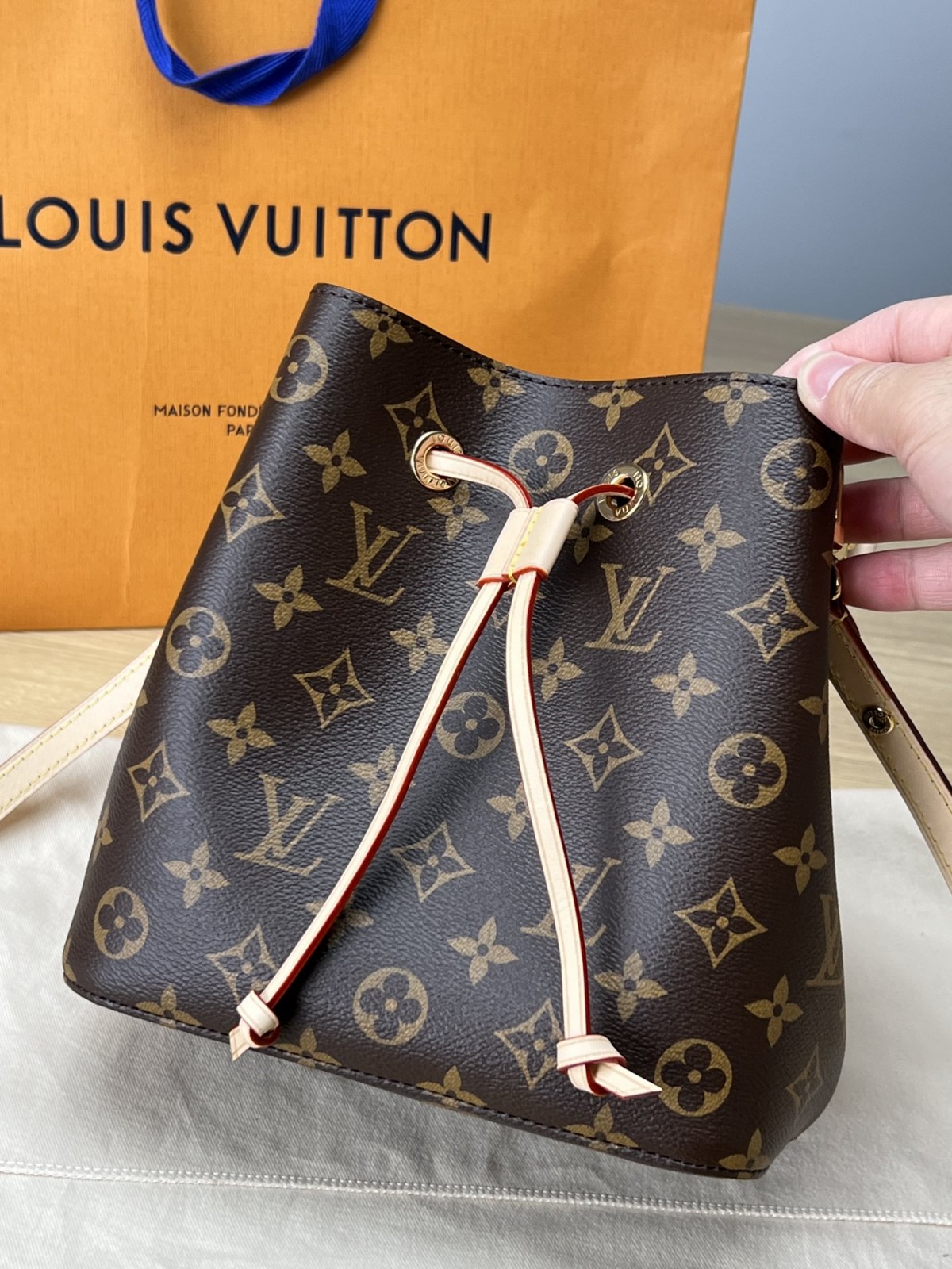 Shebag super replica Louis Vuitton M46581 NÉONOÉ BB bag review(2025 May updated)-Best Quality Fake Louis Vuitton Bag Online Store, Replica designer bag ru
