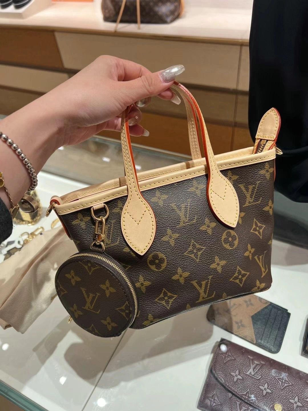 Shebag Super replica Louis Vuitton M46705 NEVERFULL BB bag review(2025 May updated)-Botiga en línia de bosses falses de Louis Vuitton de millor qualitat, rèplica de bosses de disseny ru