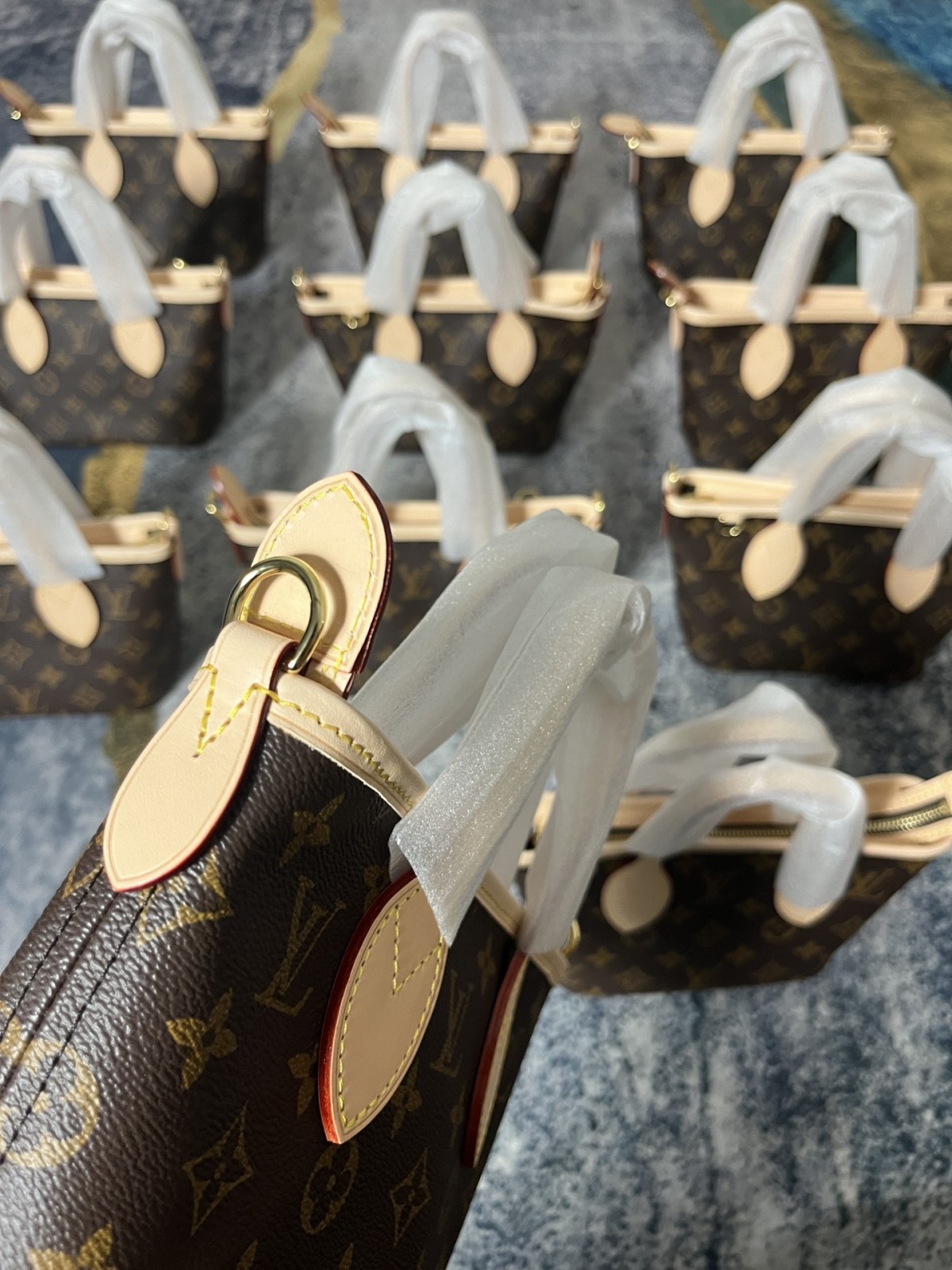 Shebag Super replica Louis Vuitton M46705 NEVERFULL BB bag review(2025 May updated)-Botiga en línia de bosses falses de Louis Vuitton de millor qualitat, rèplica de bosses de disseny ru