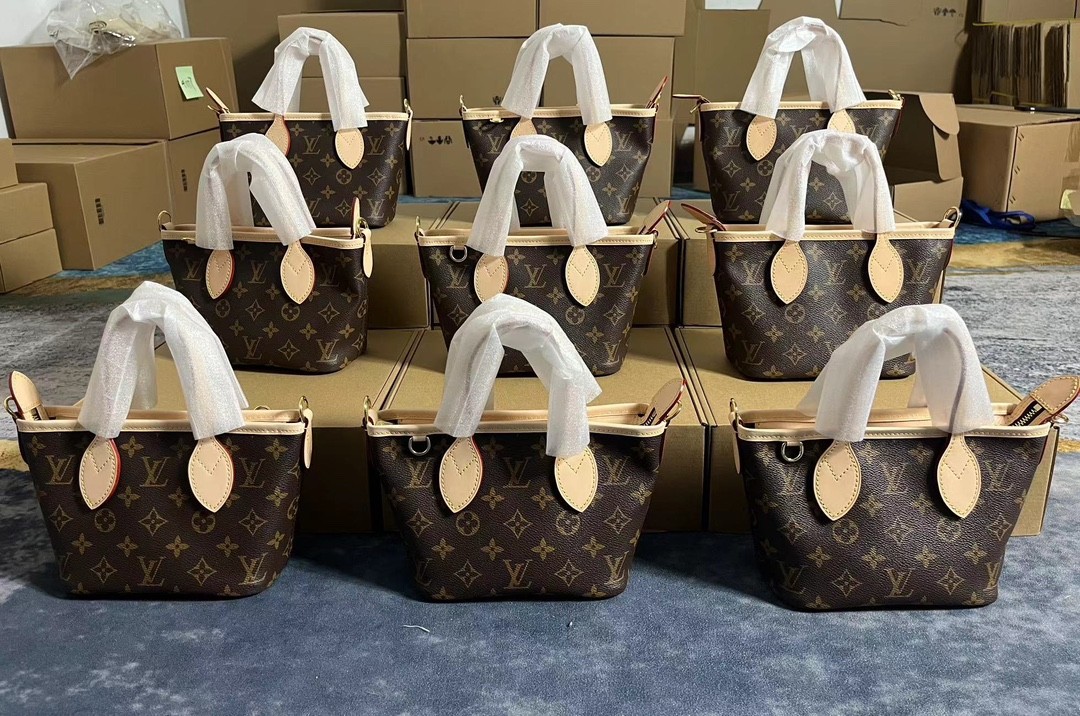 Shebag Super replica Louis Vuitton M46705 NEVERFULL BB bag review(2025 May updated)-Botiga en línia de bosses falses de Louis Vuitton de millor qualitat, rèplica de bosses de disseny ru