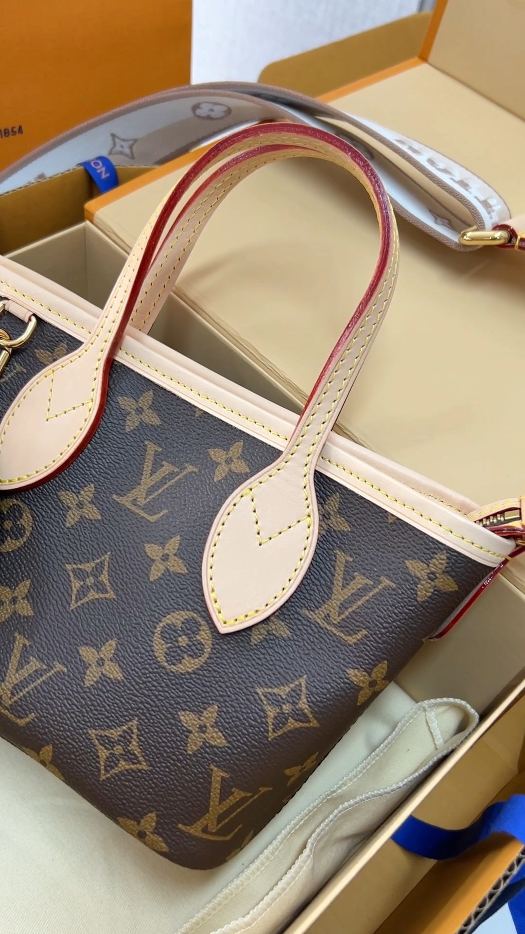 Shebag Super replica Louis Vuitton M46705 NEVERFULL BB bag review(2025 May updated)-Botiga en línia de bosses falses de Louis Vuitton de millor qualitat, rèplica de bosses de disseny ru