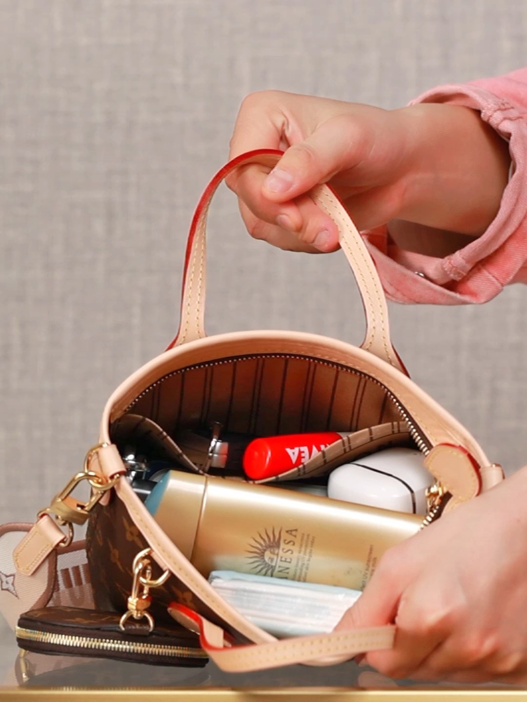 Shebag Super replica Louis Vuitton M46705 NEVERFULL BB bag review(2025 May updated)-Botiga en línia de bosses falses de Louis Vuitton de millor qualitat, rèplica de bosses de disseny ru
