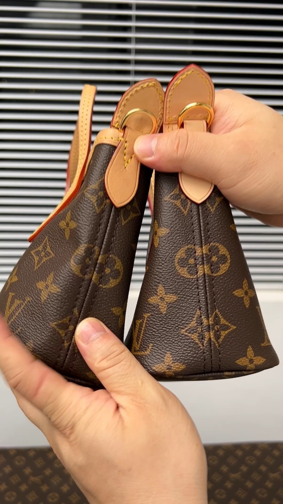Shebag Super replica Louis Vuitton M46705 NEVERFULL BB bag review(2025 May updated)-Botiga en línia de bosses falses de Louis Vuitton de millor qualitat, rèplica de bosses de disseny ru