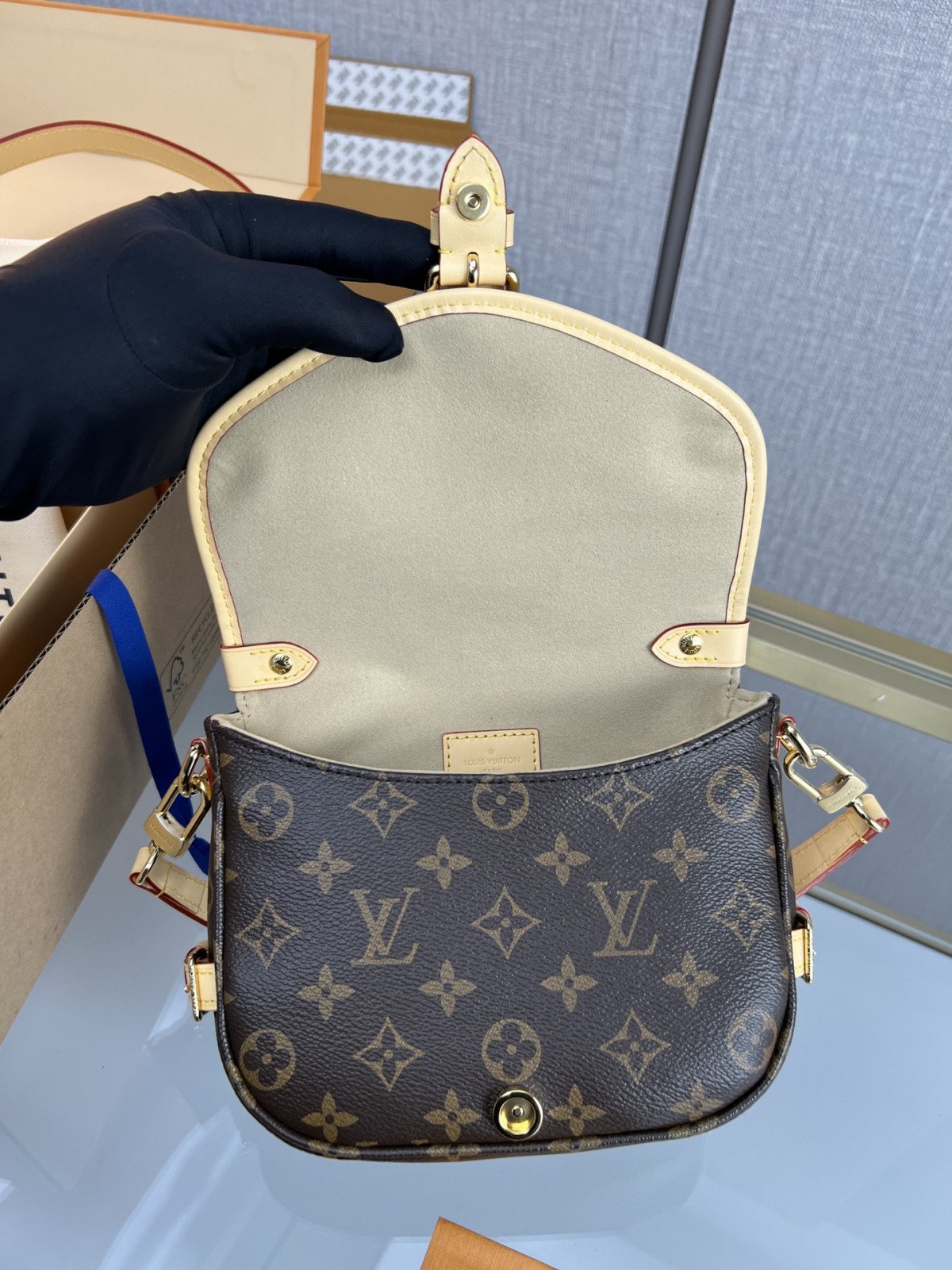 Shebag super replica Louis Vuitton M46740 SAUMUR BB bag review(2025 May udated)-Pangalusna kualitas palsu Louis Vuitton Kantong Toko Online, Replica desainer kantong ru