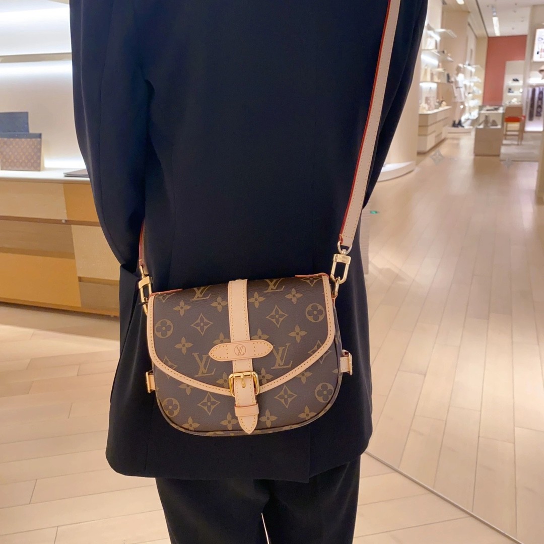 Shebag super replica Louis Vuitton M46740 SAUMUR BB bag review(2025 May udated)-Pangalusna kualitas palsu Louis Vuitton Kantong Toko Online, Replica desainer kantong ru