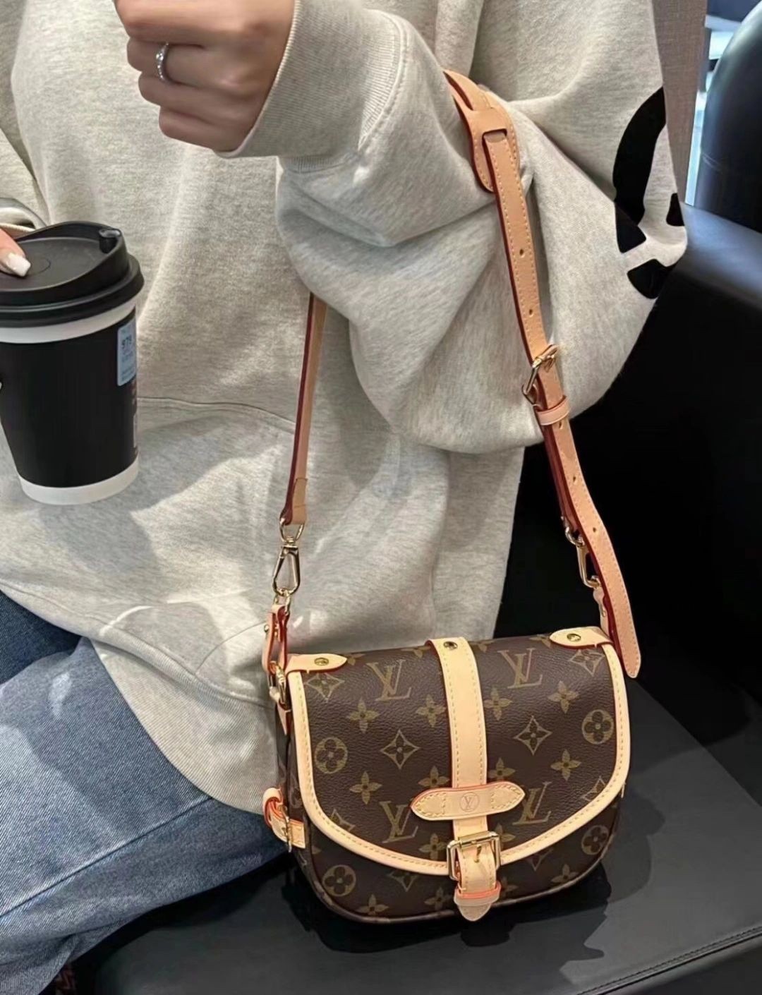 Shebag super replica Louis Vuitton M46740 SAUMUR BB bag review(2025 May udated)-Pangalusna kualitas palsu Louis Vuitton Kantong Toko Online, Replica desainer kantong ru