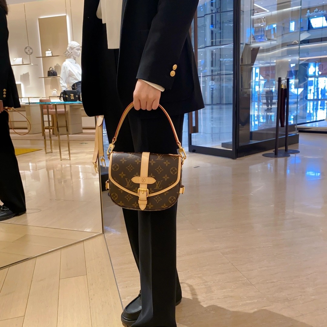 Shebag super replica Louis Vuitton M46740 SAUMUR BB bag review(2025 May udated)-Pangalusna kualitas palsu Louis Vuitton Kantong Toko Online, Replica desainer kantong ru