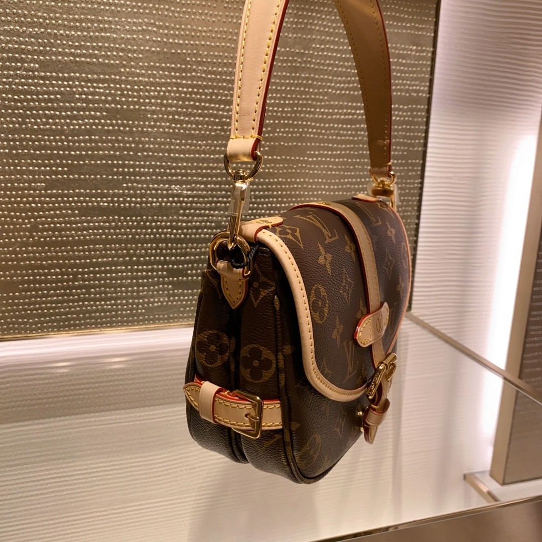 Shebag super replica Louis Vuitton M46740 SAUMUR BB bag review(2025 May udated)-Pangalusna kualitas palsu Louis Vuitton Kantong Toko Online, Replica desainer kantong ru