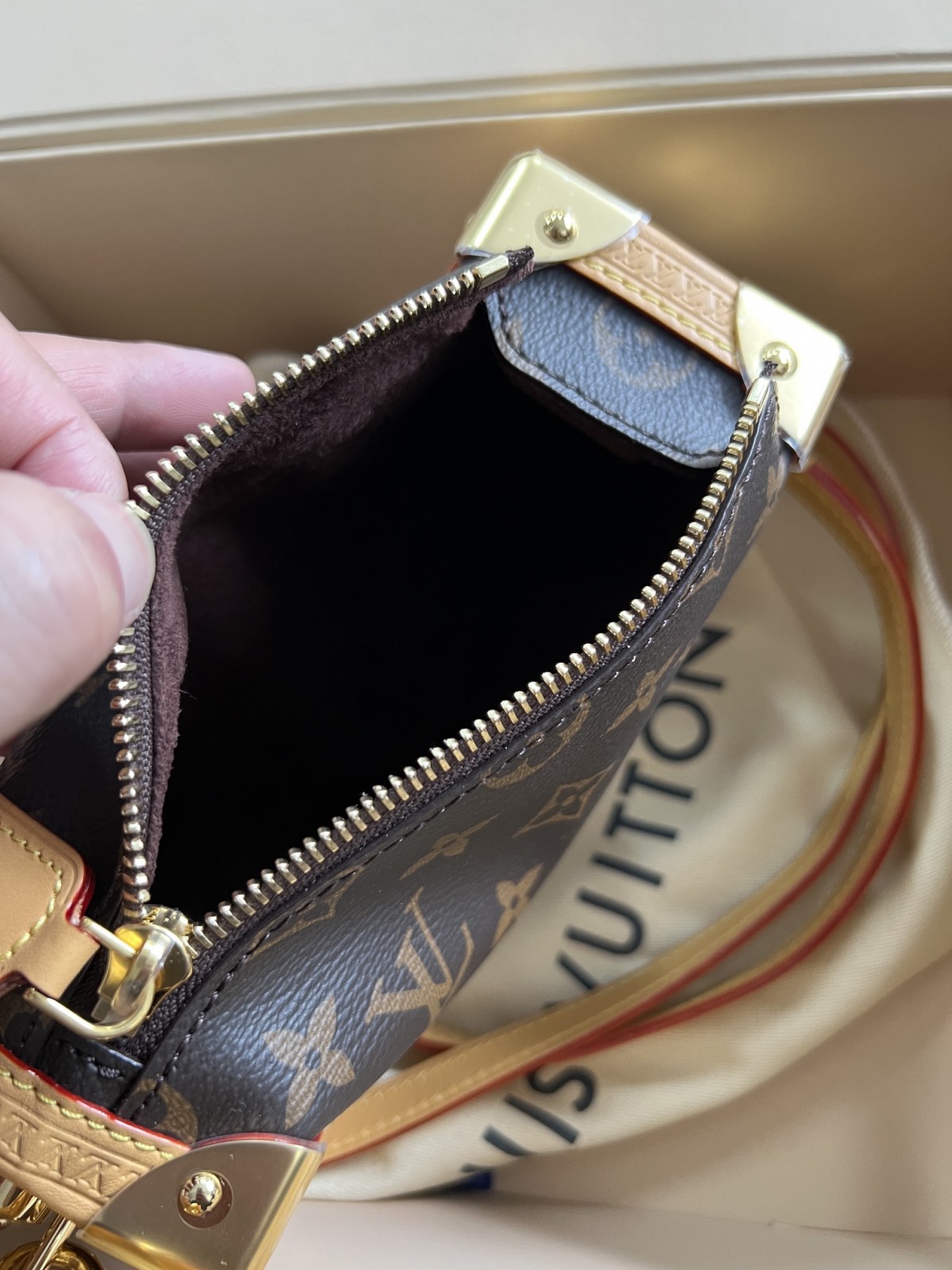 Shebag super replica Louis Vuitton M46815 SIDE TRUNK Small bag review(2025 May updated)-Tienda en línea de bolsos Louis Vuitton falsos de la mejor calidad, réplica de bolsos de diseño ru