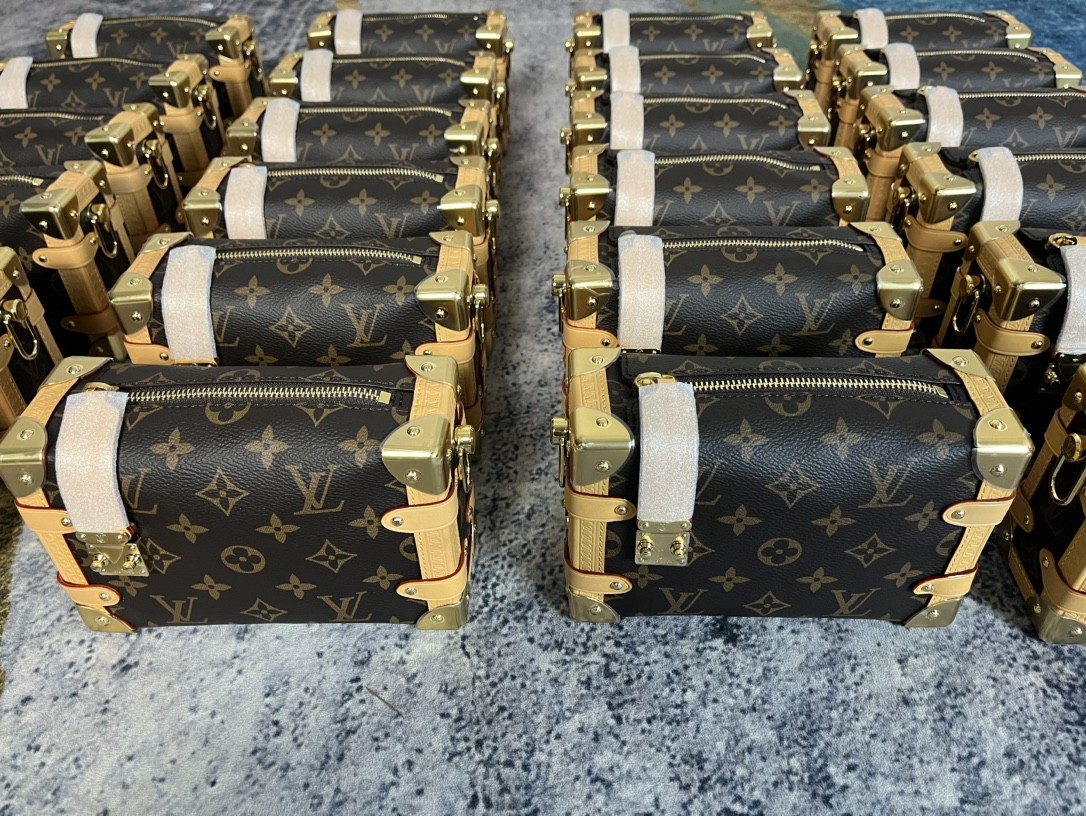 Shebag super replica Louis Vuitton M46815 SIDE TRUNK Small bag review(2025 May updated)-Tienda en línea de bolsos Louis Vuitton falsos de la mejor calidad, réplica de bolsos de diseño ru