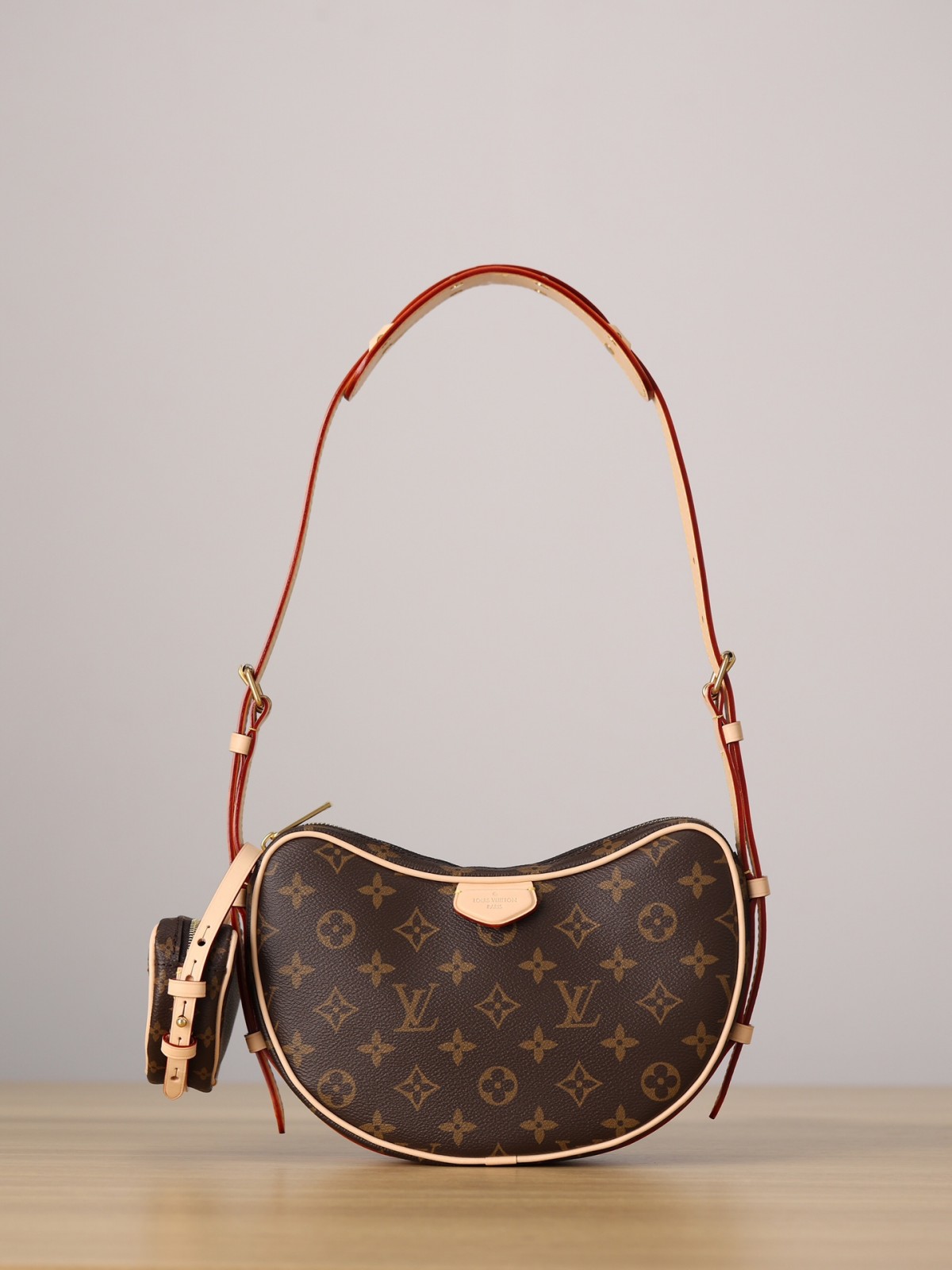 Shebag super replica Louis Vuitton M46828 CROISSANT Medium size bag review(2025 May updated)-ហាងអនឡាញកាបូប Louis Vuitton ក្លែងក្លាយដែលមានគុណភាពល្អបំផុត កាបូបអ្នករចនាម៉ូដចម្លង ru