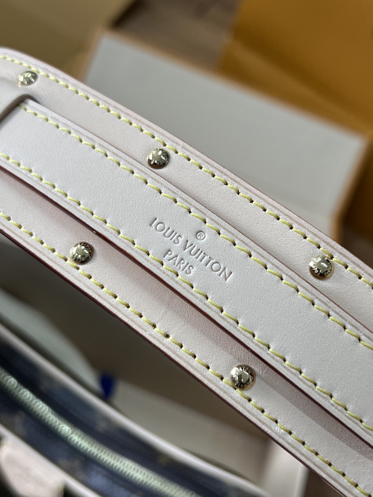 Shebag super replica Louis Vuitton M46828 CROISSANT Medium size bag review(2025 May updated)-ហាងអនឡាញកាបូប Louis Vuitton ក្លែងក្លាយដែលមានគុណភាពល្អបំផុត កាបូបអ្នករចនាម៉ូដចម្លង ru