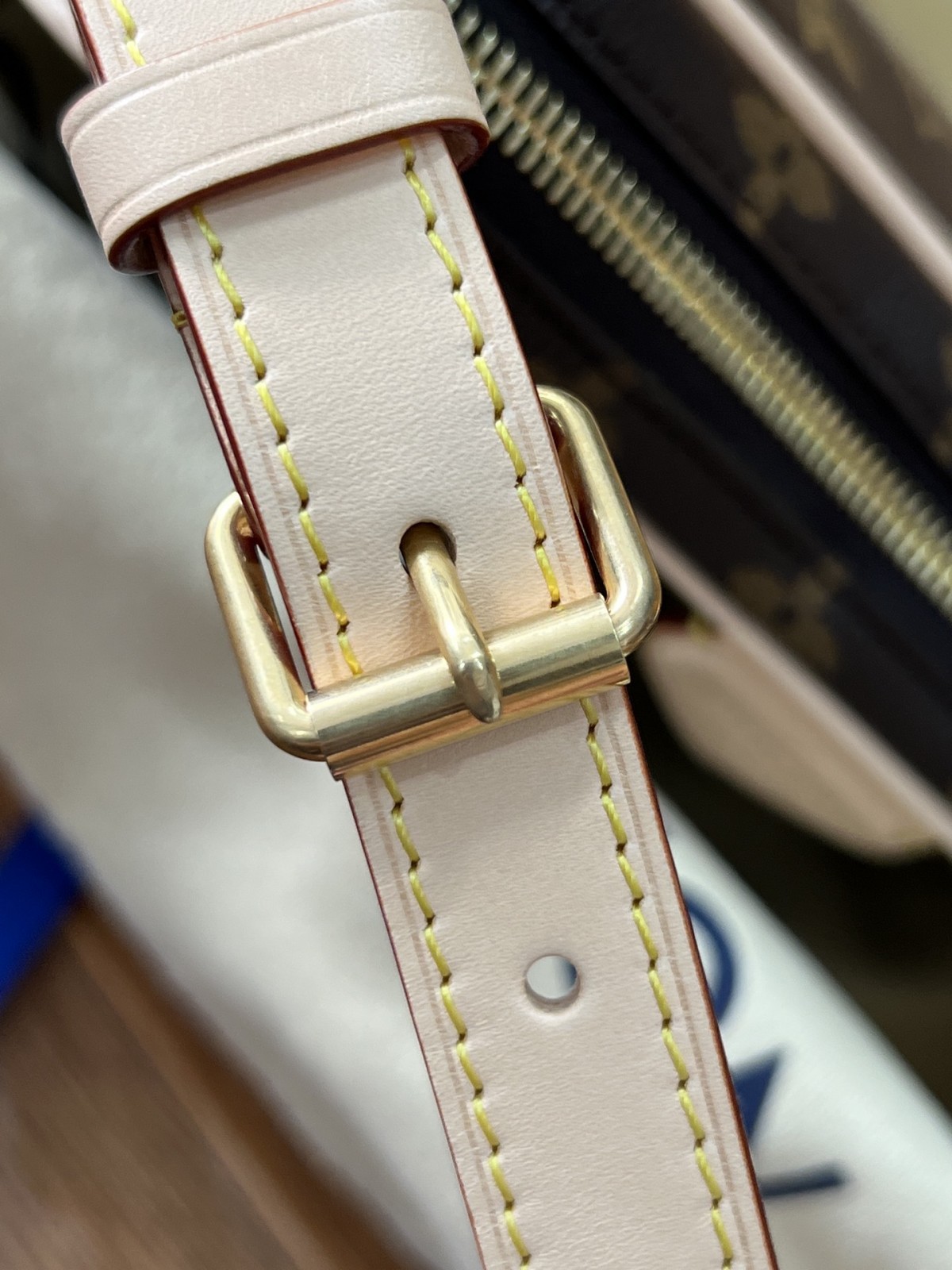 Shebag super replica Louis Vuitton M46828 CROISSANT Medium size bag review(2025 May updated)-ហាងអនឡាញកាបូប Louis Vuitton ក្លែងក្លាយដែលមានគុណភាពល្អបំផុត កាបូបអ្នករចនាម៉ូដចម្លង ru