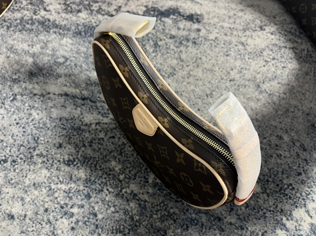 Shebag super replica Louis Vuitton M46828 CROISSANT Medium size bag review(2025 May updated)-ហាងអនឡាញកាបូប Louis Vuitton ក្លែងក្លាយដែលមានគុណភាពល្អបំផុត កាបូបអ្នករចនាម៉ូដចម្លង ru
