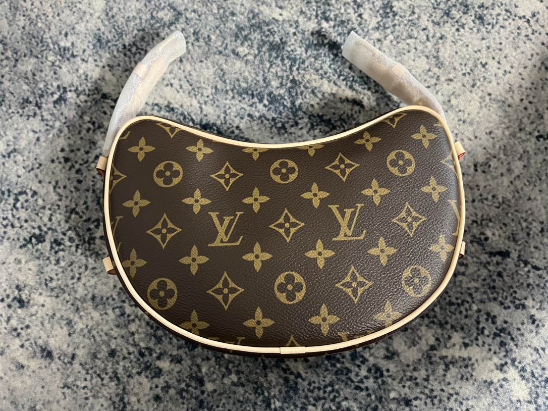 Shebag super replica Louis Vuitton M46828 CROISSANT Medium size bag review(2025 May updated)-ហាងអនឡាញកាបូប Louis Vuitton ក្លែងក្លាយដែលមានគុណភាពល្អបំផុត កាបូបអ្នករចនាម៉ូដចម្លង ru