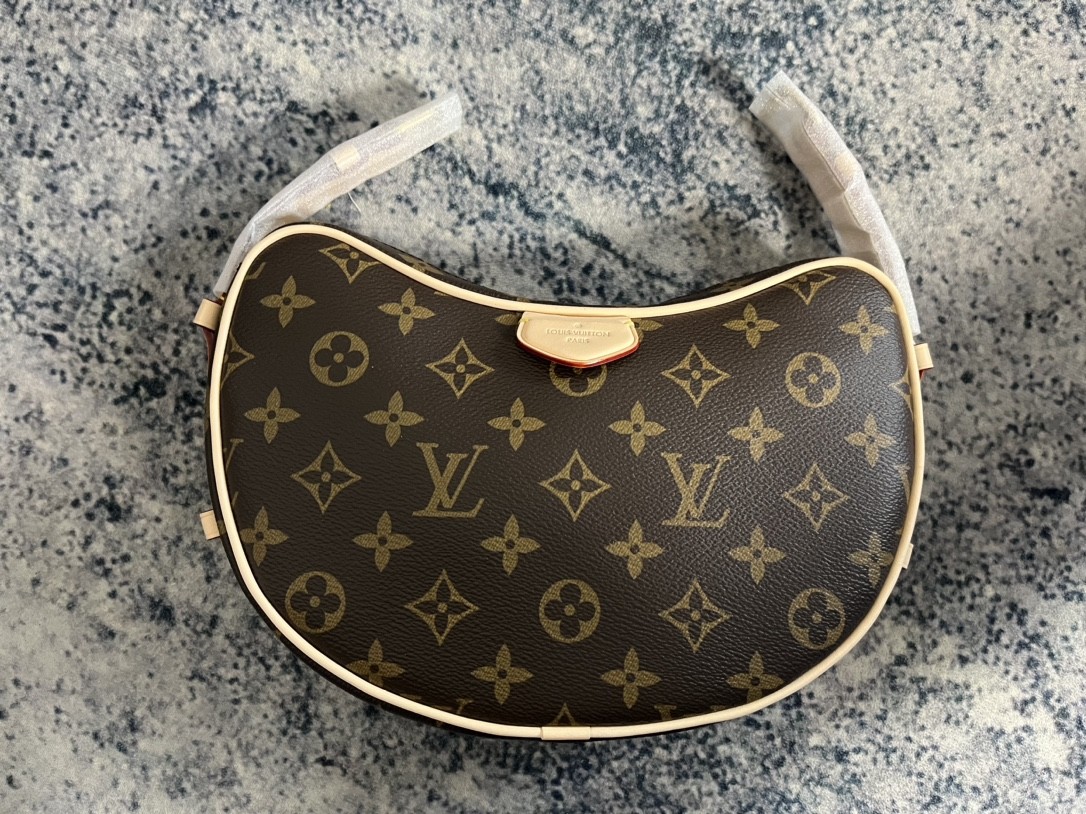 Shebag super replica Louis Vuitton M46828 CROISSANT Medium size bag review(2025 May updated)-ហាងអនឡាញកាបូប Louis Vuitton ក្លែងក្លាយដែលមានគុណភាពល្អបំផុត កាបូបអ្នករចនាម៉ូដចម្លង ru