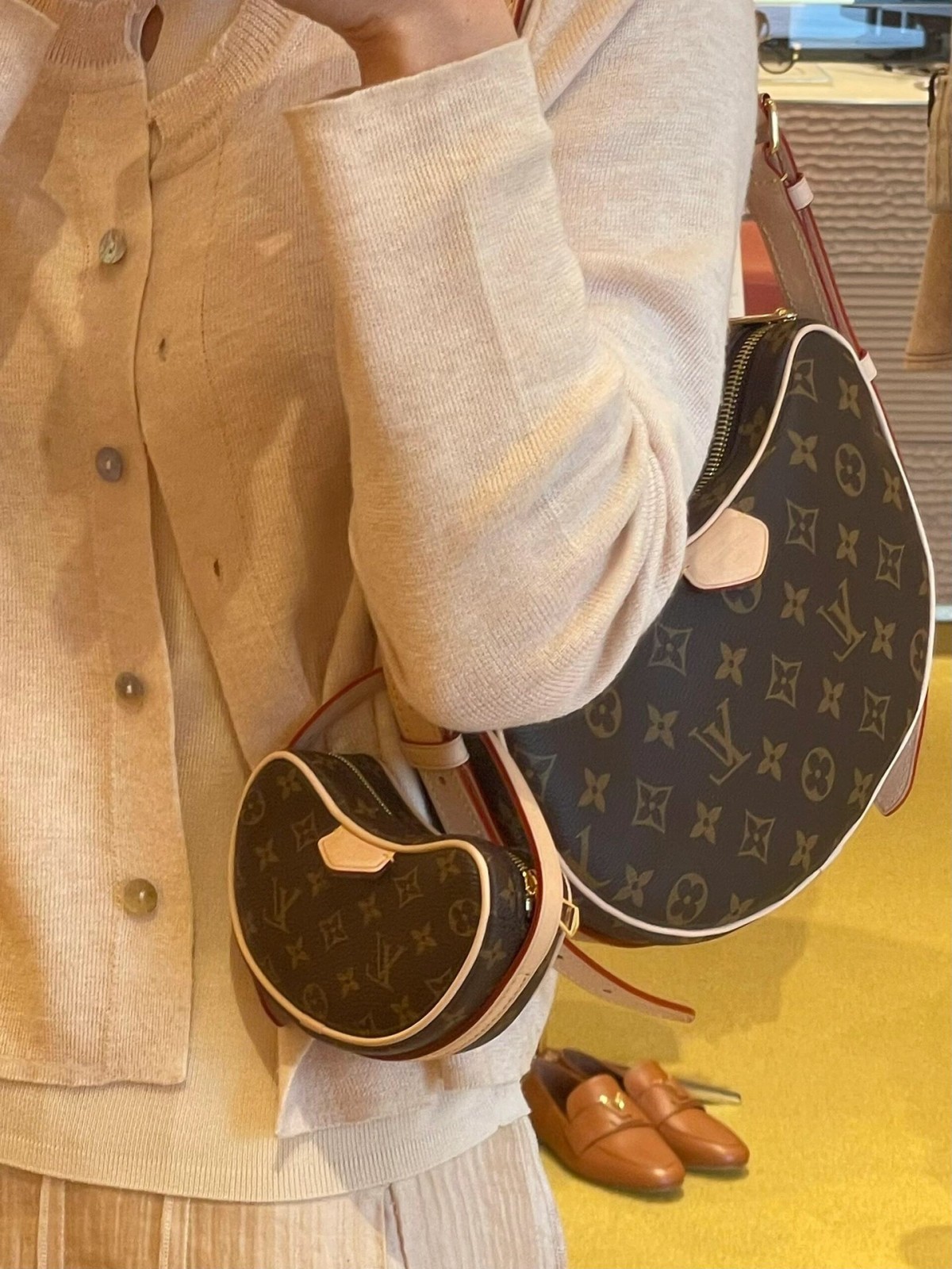 Shebag super replica Louis Vuitton M46828 CROISSANT Medium size bag review(2025 May updated)-ហាងអនឡាញកាបូប Louis Vuitton ក្លែងក្លាយដែលមានគុណភាពល្អបំផុត កាបូបអ្នករចនាម៉ូដចម្លង ru