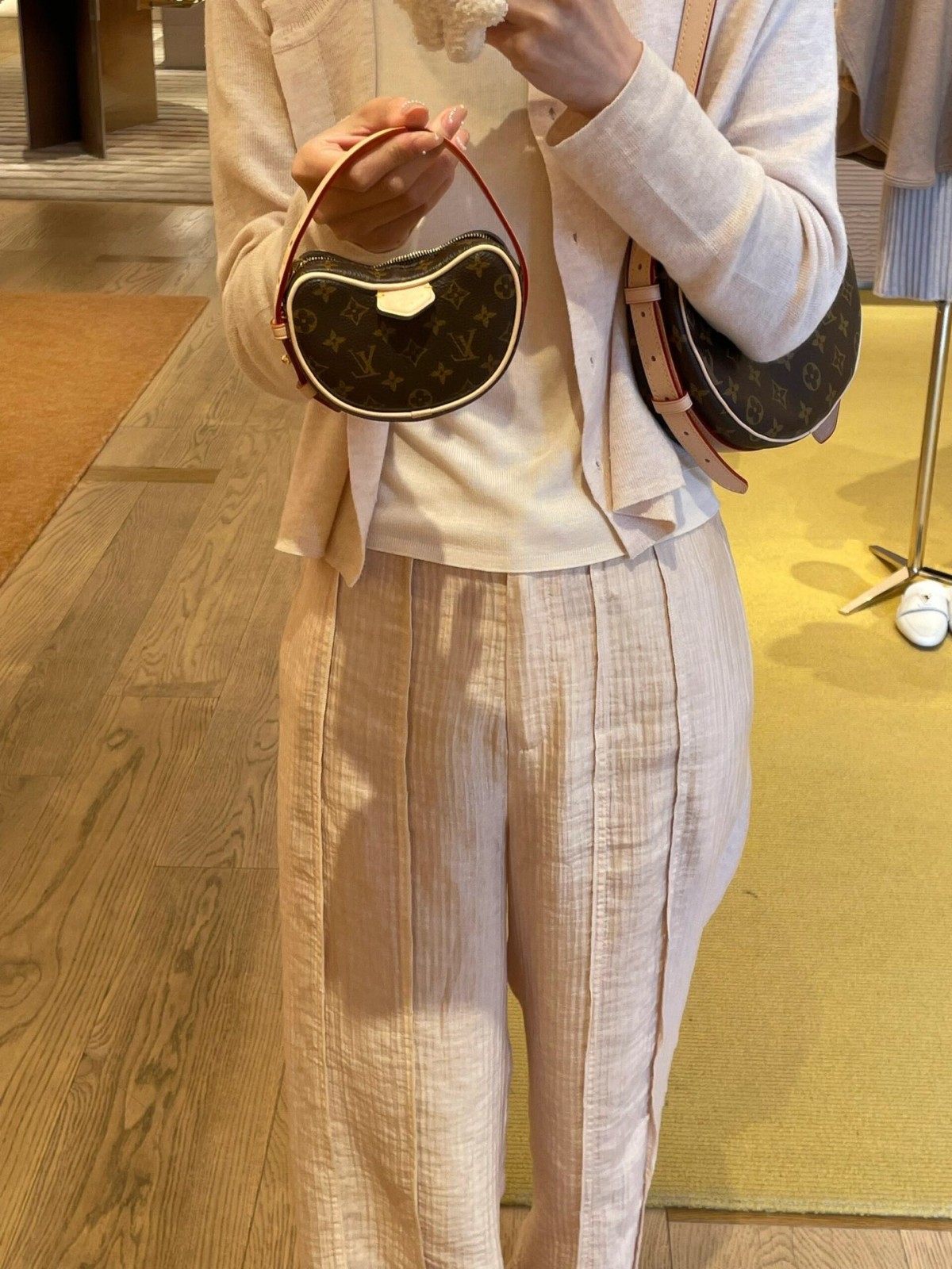Shebag super replica Louis Vuitton M46828 CROISSANT Medium size bag review(2025 May updated)-ហាងអនឡាញកាបូប Louis Vuitton ក្លែងក្លាយដែលមានគុណភាពល្អបំផុត កាបូបអ្នករចនាម៉ូដចម្លង ru