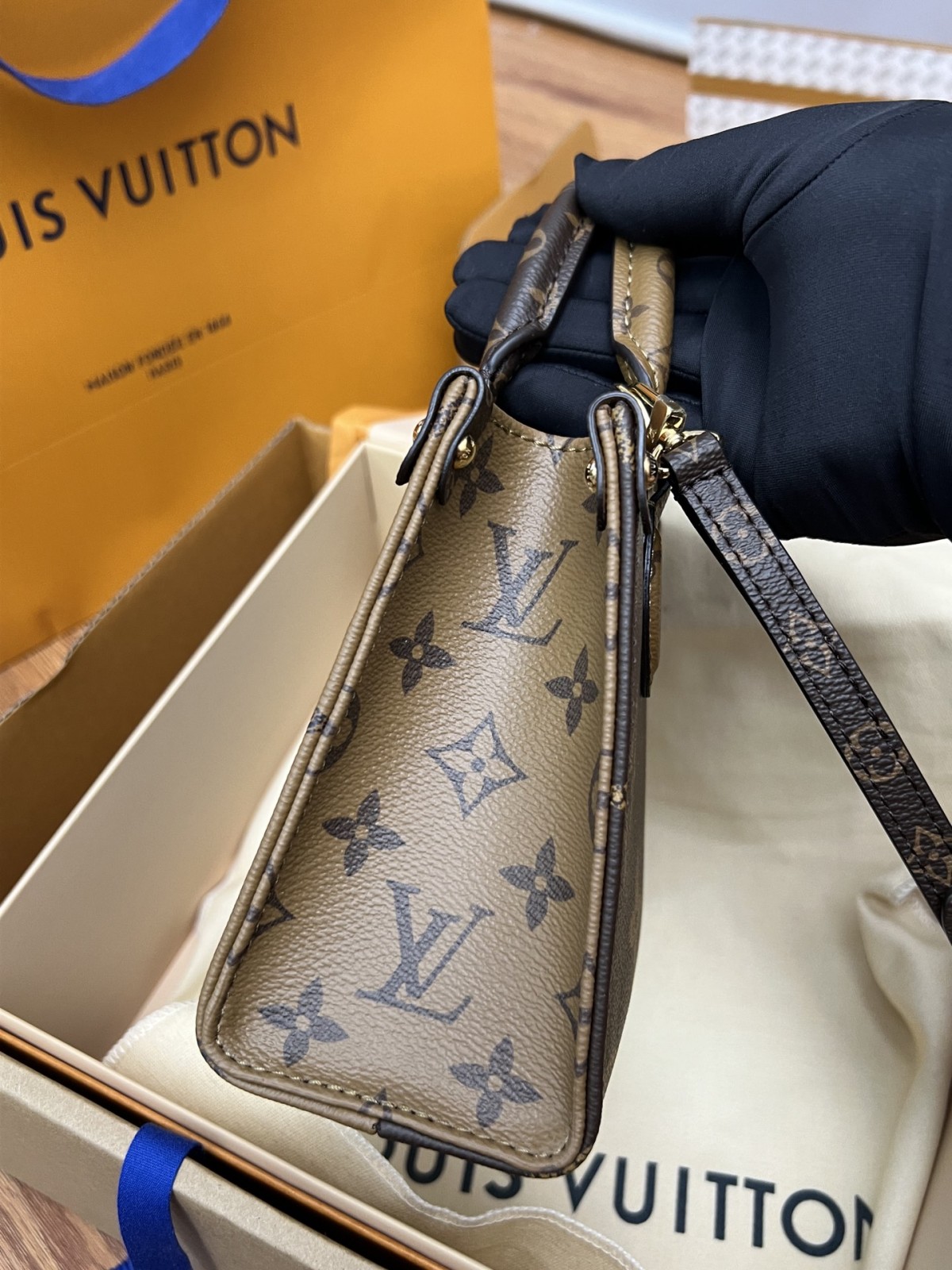 Shebag Super replica Louis Vuitton M46839 ONTHEGO BB bag review (2025 May updated)-Najlepsza jakość fałszywych torebek Louis Vuitton Sklep internetowy, projektant repliki torebki ru