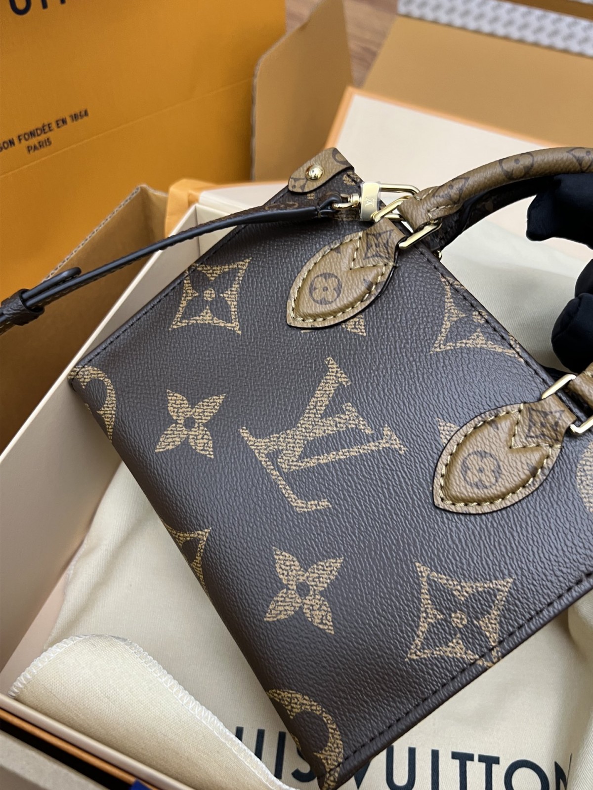 Shebag Super replica Louis Vuitton M46839 ONTHEGO BB bag review (2025 May updated)-Najlepsza jakość fałszywych torebek Louis Vuitton Sklep internetowy, projektant repliki torebki ru