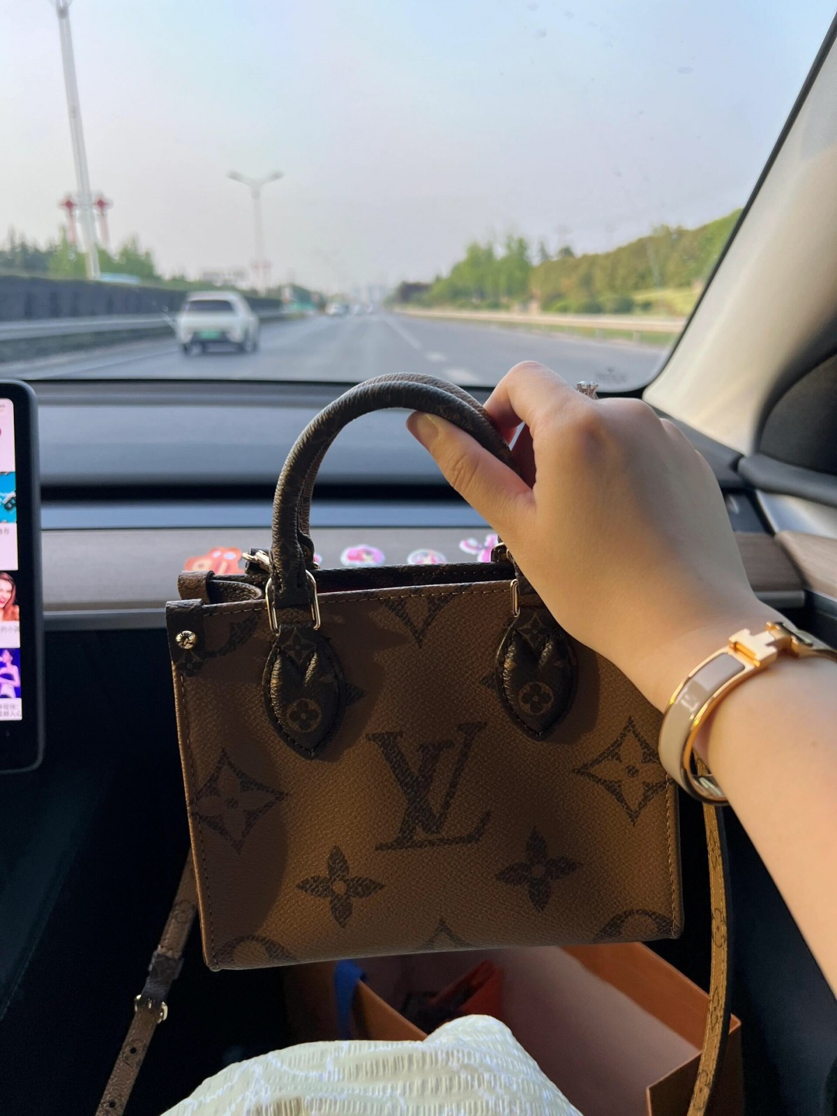 Shebag Super replica Louis Vuitton M46839 ONTHEGO BB bag review (2025 May updated)-Najlepsza jakość fałszywych torebek Louis Vuitton Sklep internetowy, projektant repliki torebki ru