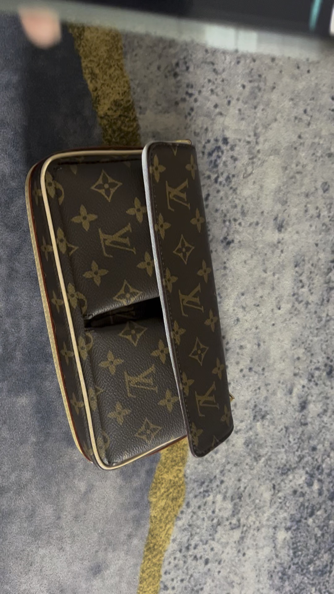 Shebag super replica Louis Vuitton M46999 Vibe bag review(2025 May updated)-Bescht Qualitéit Fake Louis Vuitton Bag Online Store, Replica Designer Bag ru