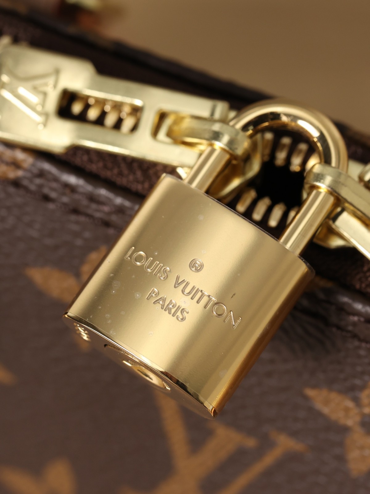 Shebag super replica Louis Vuitton M53152 Alma BB bag review (2025 May updated)-Best Quality Fake Louis Vuitton Bag Online Store, Replica designer bag ru