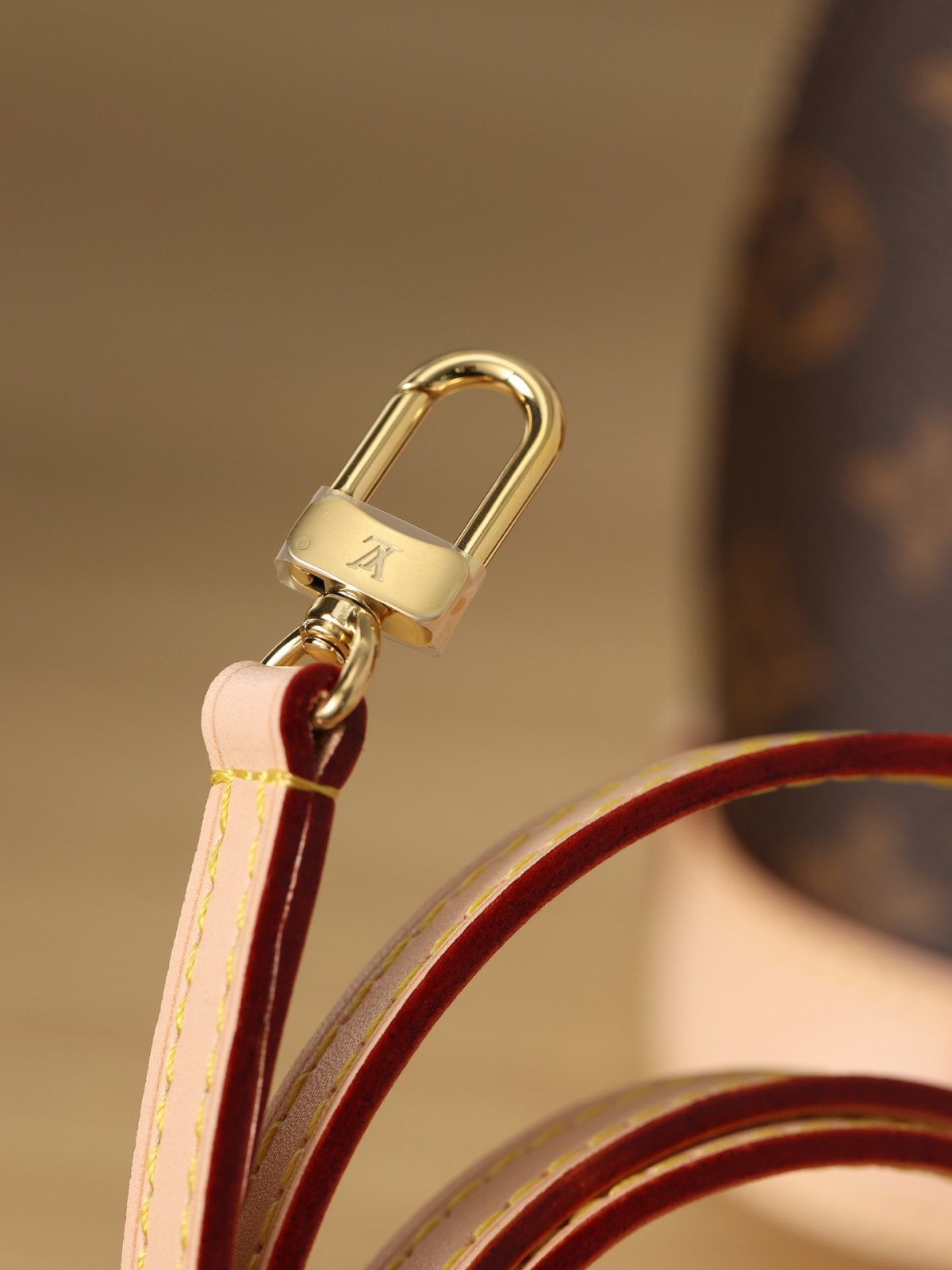 Shebag super replica Louis Vuitton M53152 Alma BB bag review (2025 May updated)-Best Quality Fake Louis Vuitton Bag Online Store, Replica designer bag ru