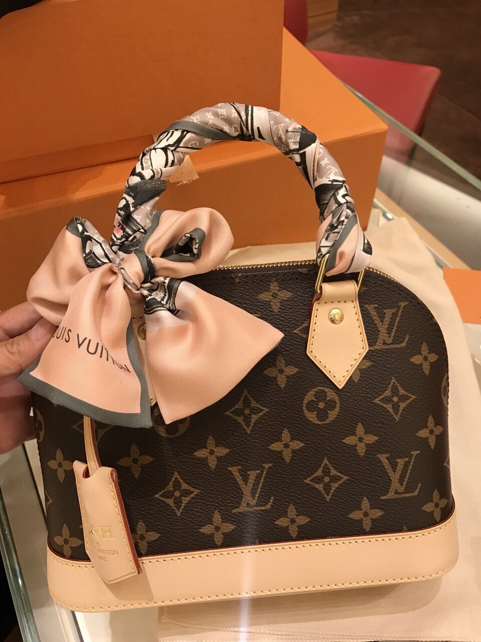 Shebag super replica Louis Vuitton M53152 Alma BB bag review (2025 May updated)-Best Quality Fake Louis Vuitton Bag Online Store, Replica designer bag ru