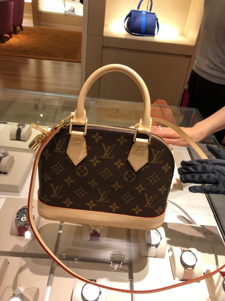 Shebag super replica Louis Vuitton M53152 Alma BB bag review (2025 May updated)-Best Quality Fake Louis Vuitton Bag Online Store, Replica designer bag ru