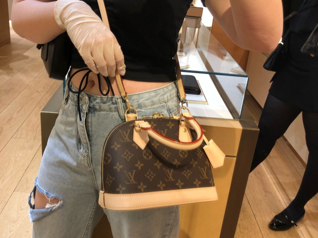 Shebag super replica Louis Vuitton M53152 Alma BB bag review (2025 May updated)-Best Quality Fake Louis Vuitton Bag Online Store, Replica designer bag ru
