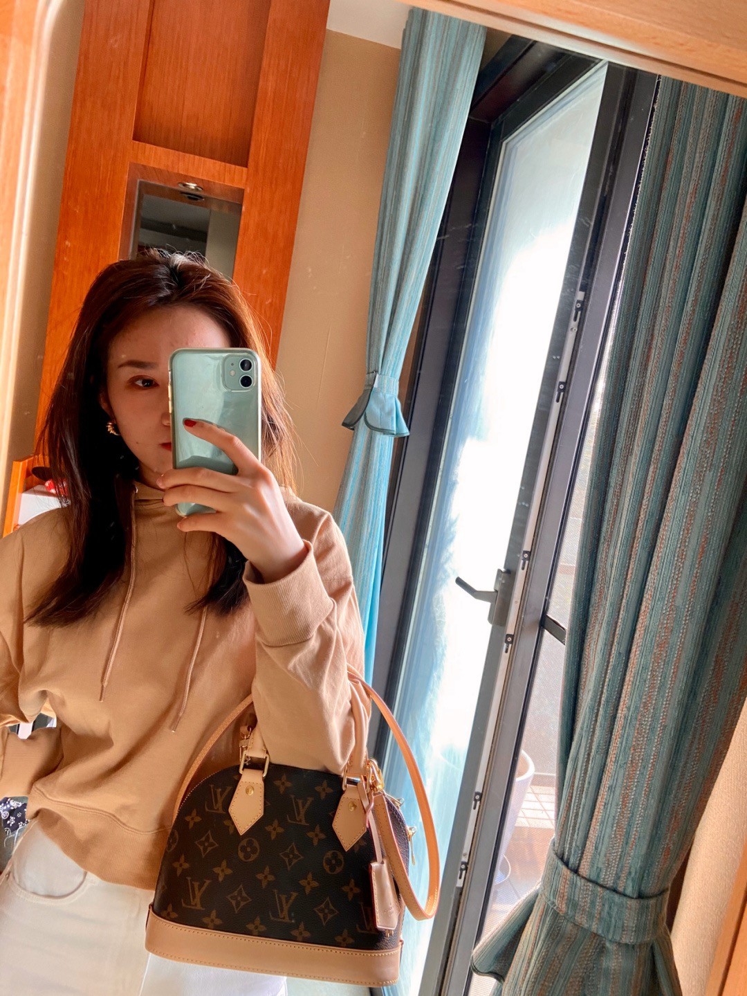 Shebag super replica Louis Vuitton M53152 Alma BB bag review (2025 May updated)-Best Quality Fake Louis Vuitton Bag Online Store, Replica designer bag ru