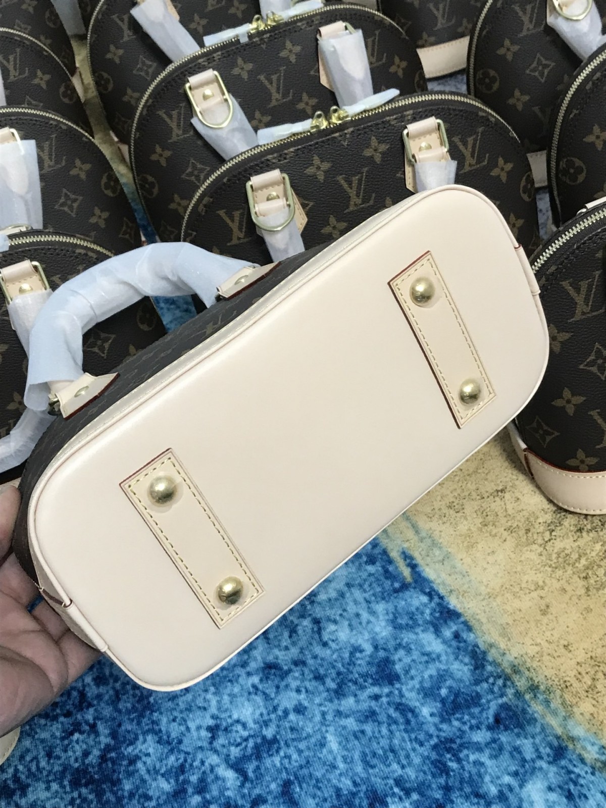 Shebag super replica Louis Vuitton M53152 Alma BB bag review (2025 May updated)-Best Quality Fake Louis Vuitton Bag Online Store, Replica designer bag ru