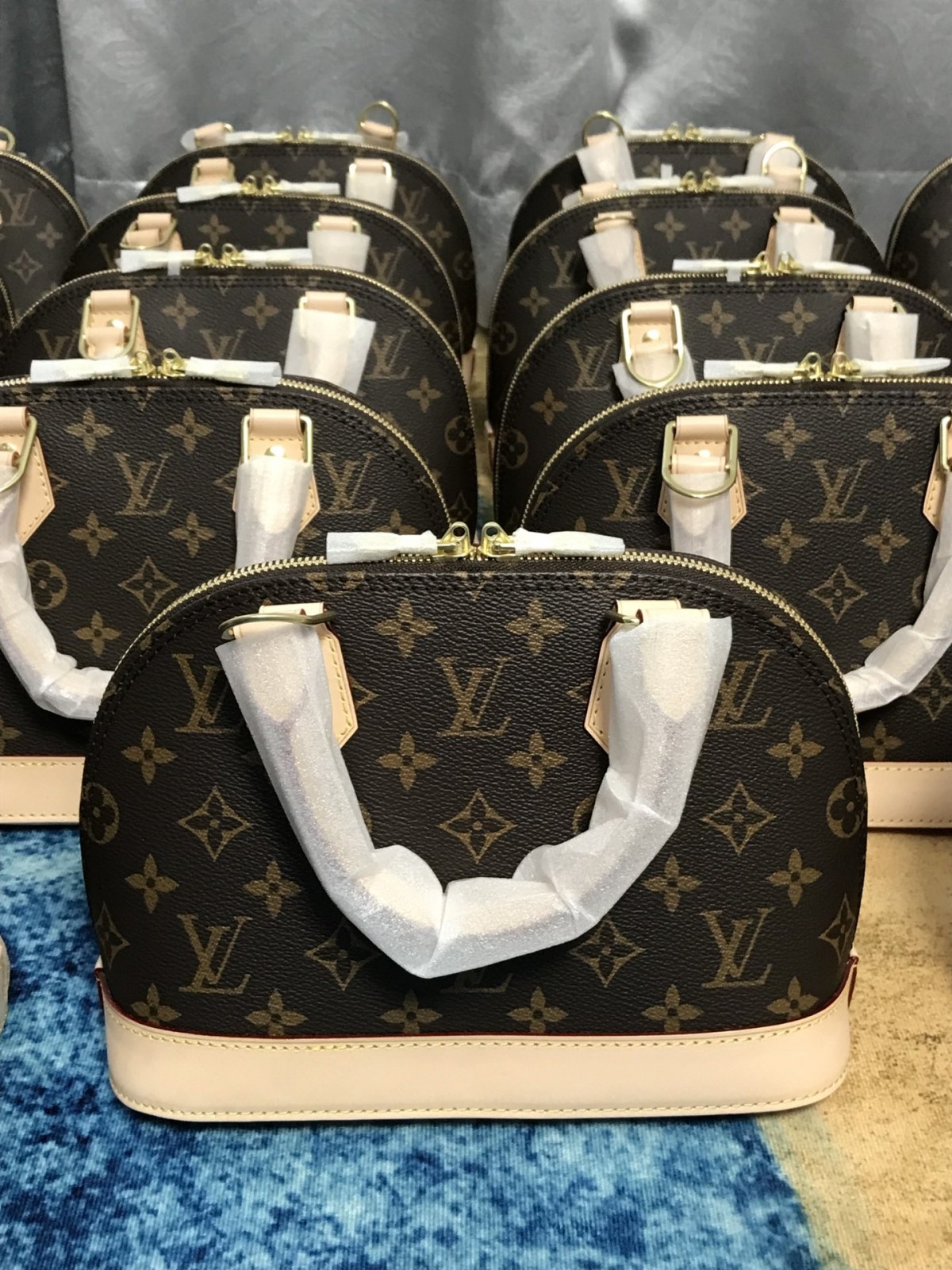 Shebag super replica Louis Vuitton M53152 Alma BB bag review (2025 May updated)-Best Quality Fake Louis Vuitton Bag Online Store, Replica designer bag ru