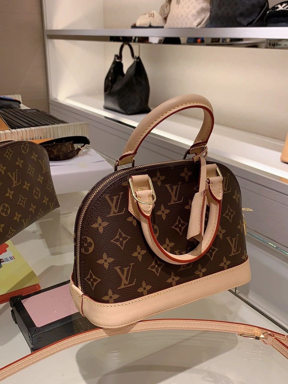 Shebag super replica Louis Vuitton M53152 Alma BB bag review (2025 May updated)-Best Quality Fake Louis Vuitton Bag Online Store, Replica designer bag ru