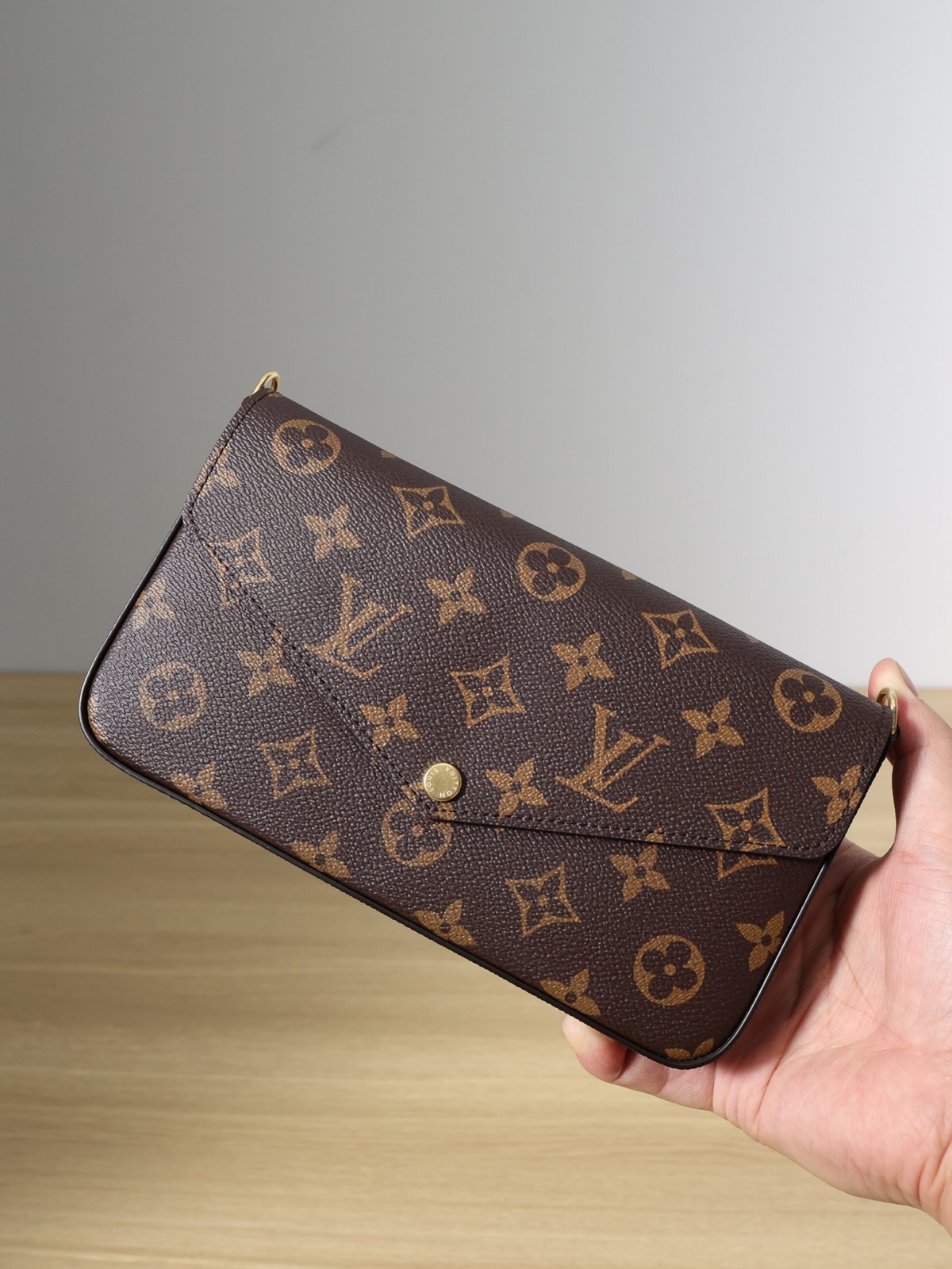 Shebag Super replica Louis Vuitton M61276 POCHETTE FÉLICIE bag review (2025 June updated)-ʻOi aku ka maikaʻi o ka ʻeke Louis Vuitton ʻeke hoʻopunipuni ma ka hale kūʻai pūnaewele, ʻeke hoʻolālā kope ru