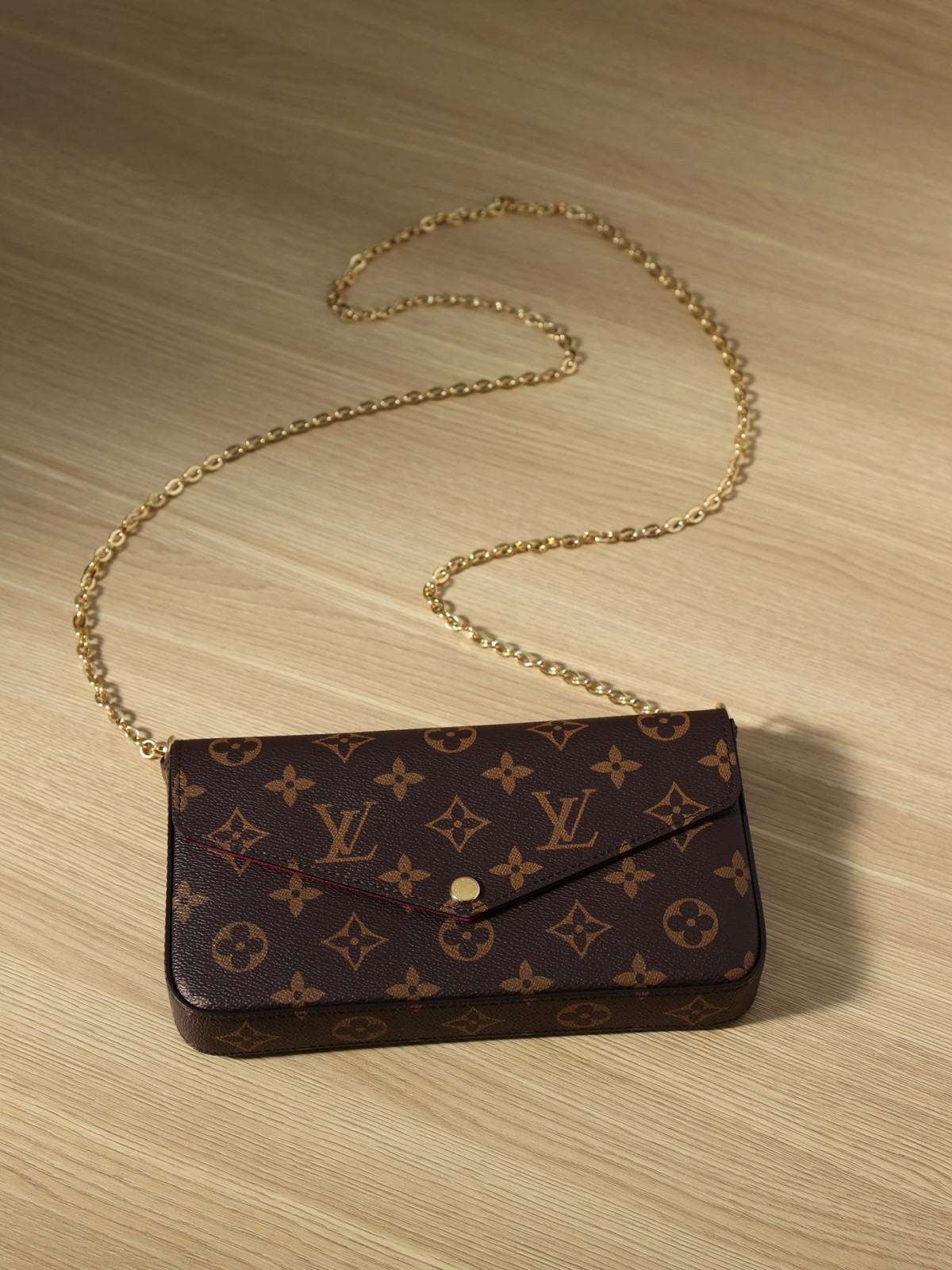 Shebag Super replica Louis Vuitton M61276 POCHETTE FÉLICIE bag review (2025 June updated)-ʻOi aku ka maikaʻi o ka ʻeke Louis Vuitton ʻeke hoʻopunipuni ma ka hale kūʻai pūnaewele, ʻeke hoʻolālā kope ru