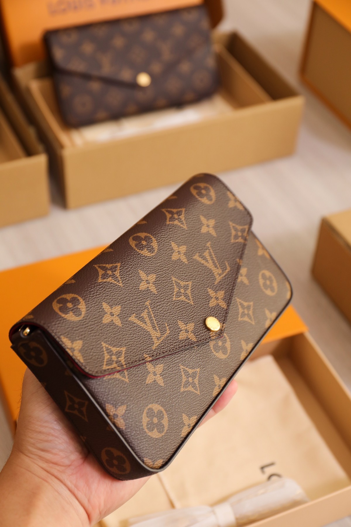 Shebag Super replica Louis Vuitton M61276 POCHETTE FÉLICIE bag review (2025 June updated)-ʻOi aku ka maikaʻi o ka ʻeke Louis Vuitton ʻeke hoʻopunipuni ma ka hale kūʻai pūnaewele, ʻeke hoʻolālā kope ru