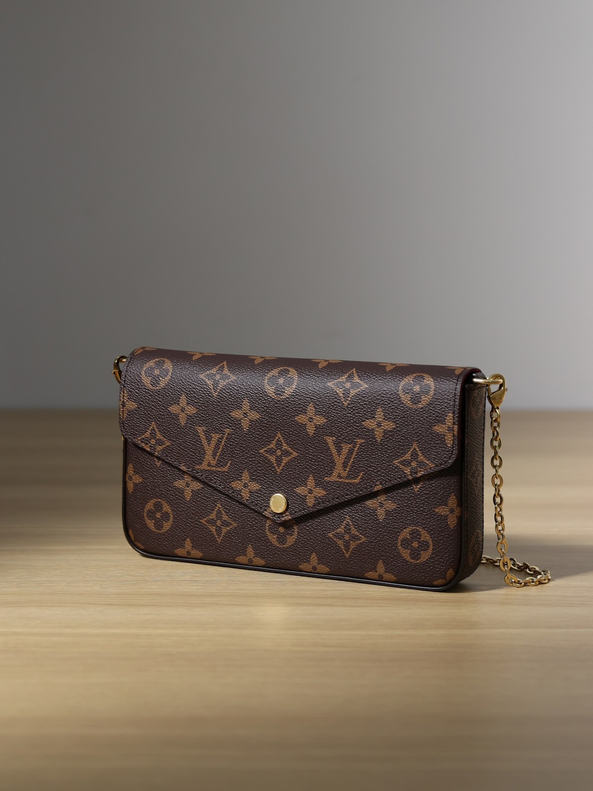 Shebag Super replica Louis Vuitton M61276 POCHETTE FÉLICIE bag review (2025 June updated)-ʻOi aku ka maikaʻi o ka ʻeke Louis Vuitton ʻeke hoʻopunipuni ma ka hale kūʻai pūnaewele, ʻeke hoʻolālā kope ru