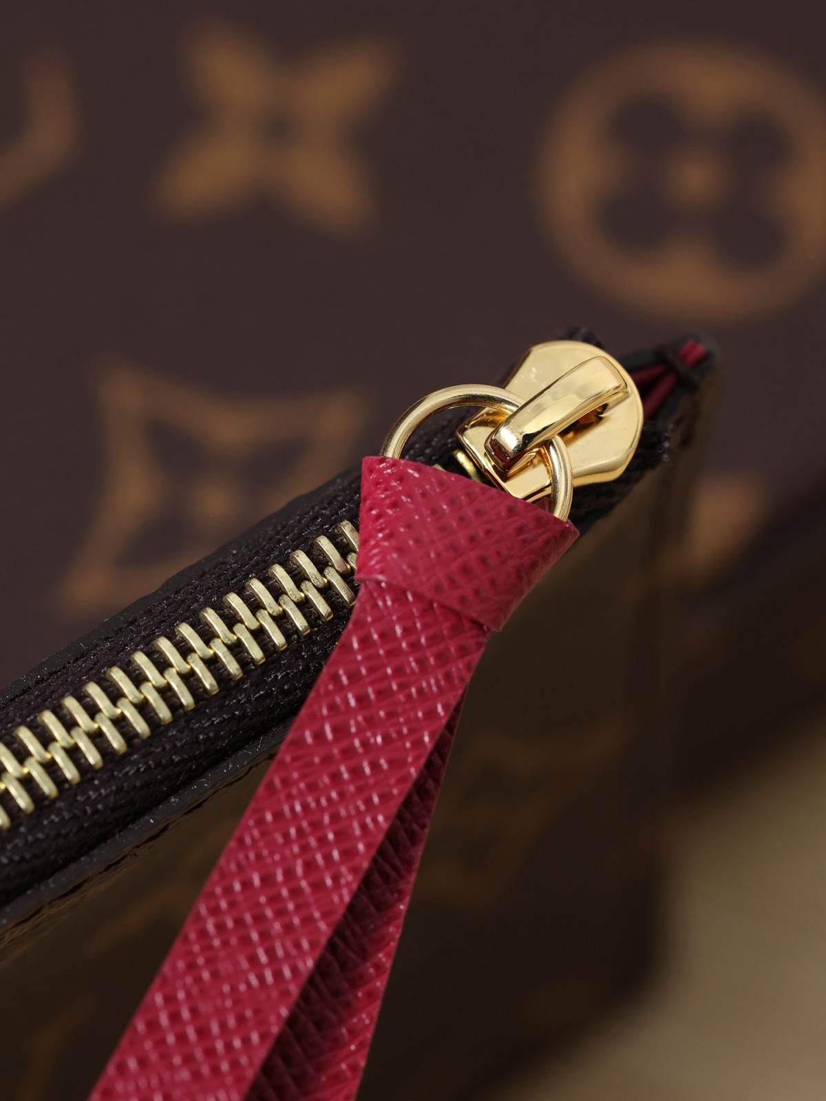 Shebag Super replica Louis Vuitton M61276 POCHETTE FÉLICIE bag review (2025 June updated)-ʻOi aku ka maikaʻi o ka ʻeke Louis Vuitton ʻeke hoʻopunipuni ma ka hale kūʻai pūnaewele, ʻeke hoʻolālā kope ru