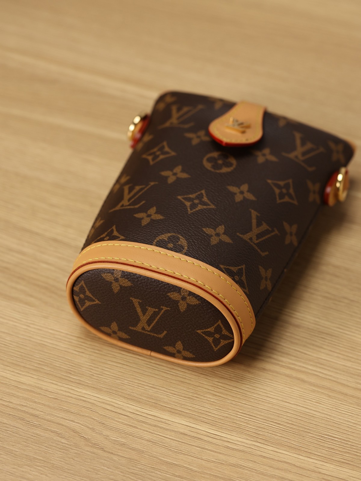 Shebag Super replica Louis Vuitton M80874 Fold Me bag review(2025 June updated)-Best Quality Fake Louis Vuitton Bag Online Store, Replica designer bag ru