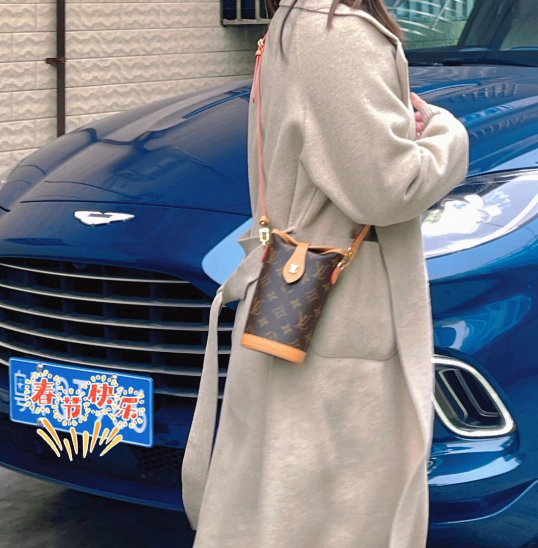 Shebag Super replica Louis Vuitton M80874 Fold Me bag review(2025 June updated)-Best Quality Fake Louis Vuitton Bag Online Store, Replica designer bag ru