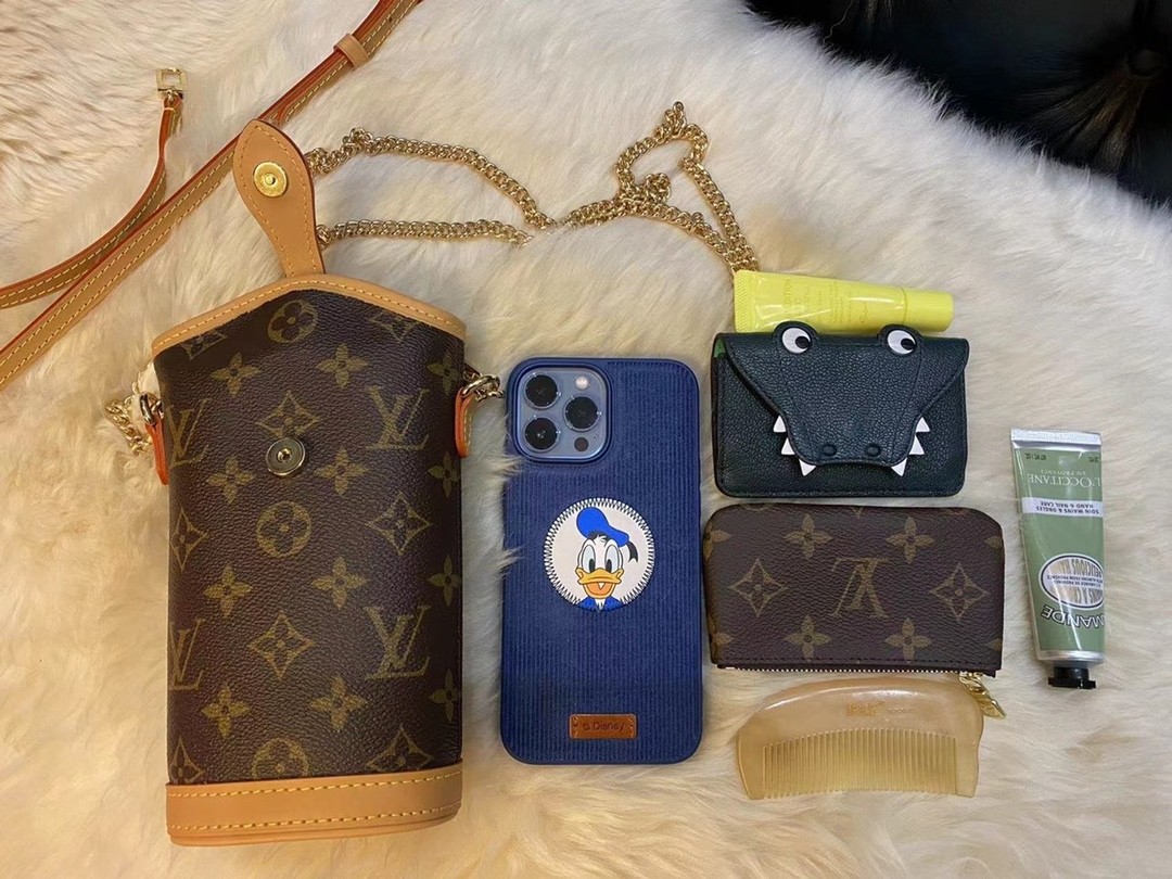 Shebag Super replica Louis Vuitton M80874 Fold Me bag review(2025 June updated)-Best Quality Fake Louis Vuitton Bag Online Store, Replica designer bag ru
