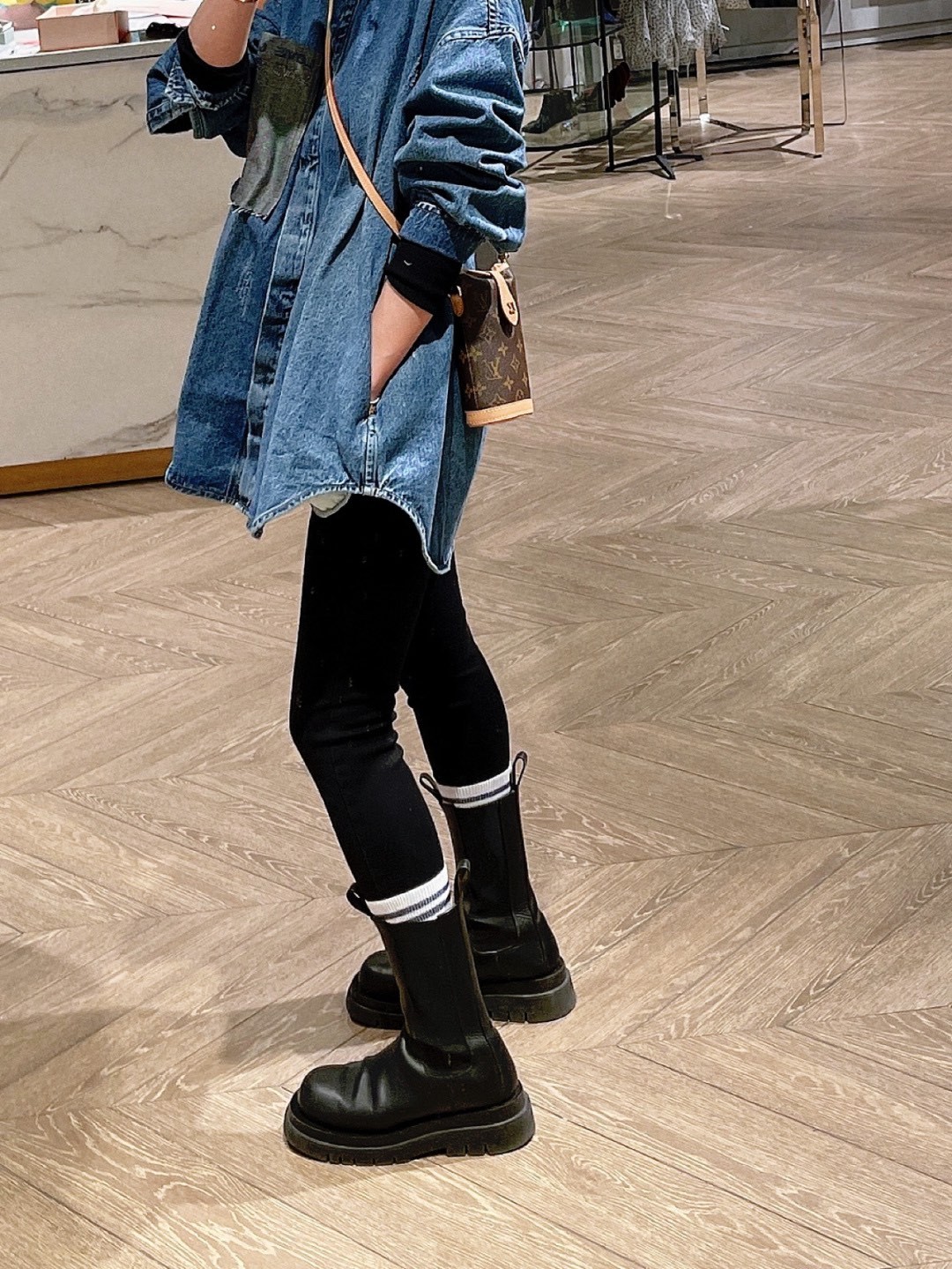 Shebag Super replica Louis Vuitton M80874 Fold Me bag review(2025 June updated)-Best Quality Fake Louis Vuitton Bag Online Store, Replica designer bag ru