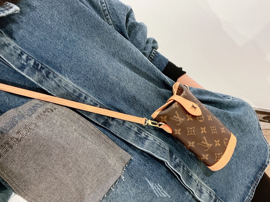 Shebag Super replica Louis Vuitton M80874 Fold Me bag review(2025 June updated)-Best Quality Fake Louis Vuitton Bag Online Store, Replica designer bag ru