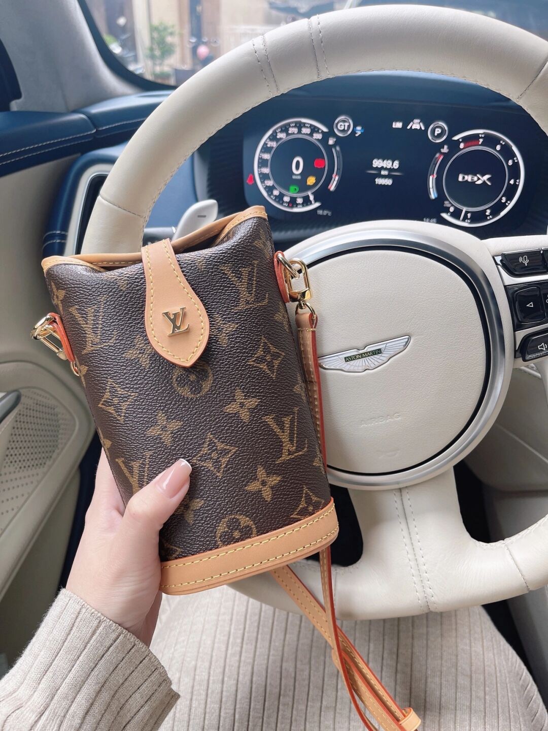 Shebag Super replica Louis Vuitton M80874 Fold Me bag review(2025 June updated)-Best Quality Fake Louis Vuitton Bag Online Store, Replica designer bag ru