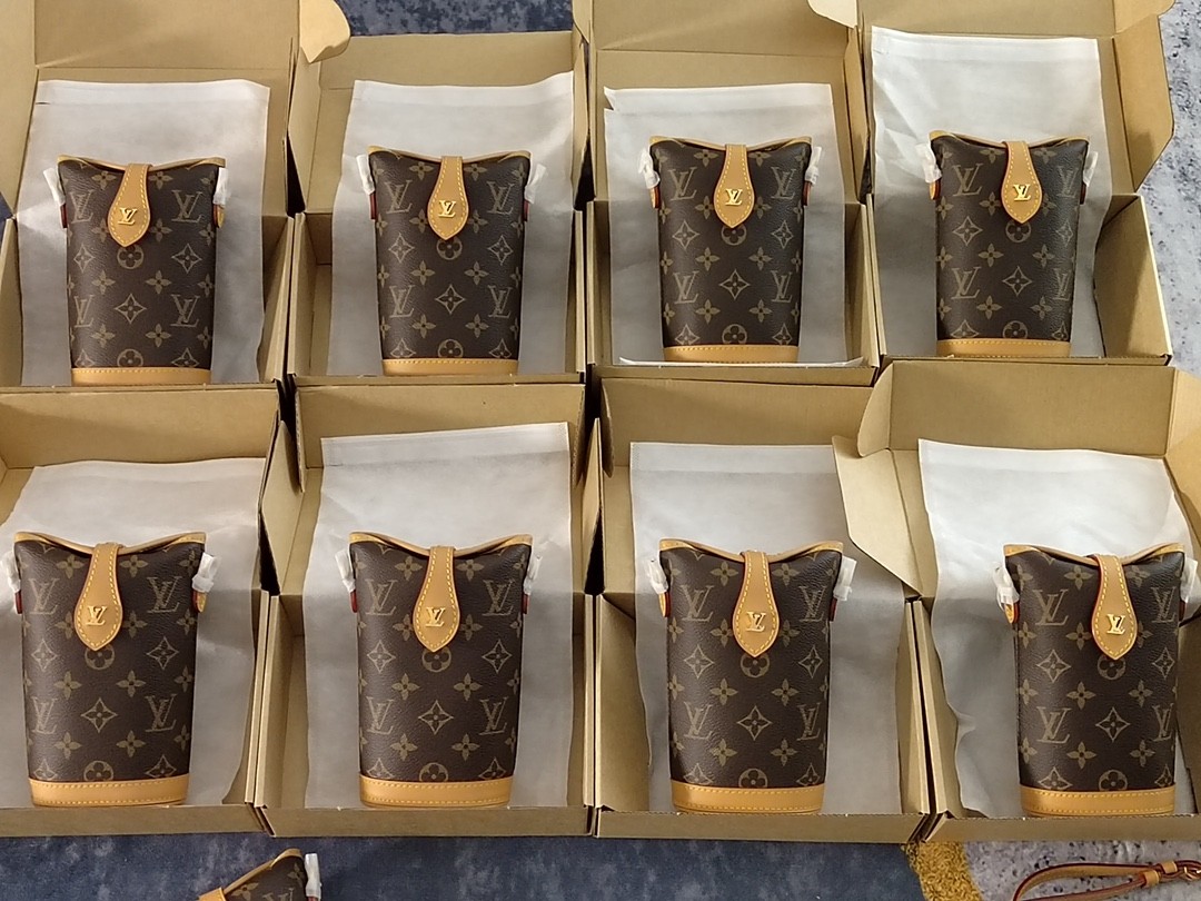 Shebag Super replica Louis Vuitton M80874 Fold Me bag review(2025 June updated)-Best Quality Fake Louis Vuitton Bag Online Store, Replica designer bag ru