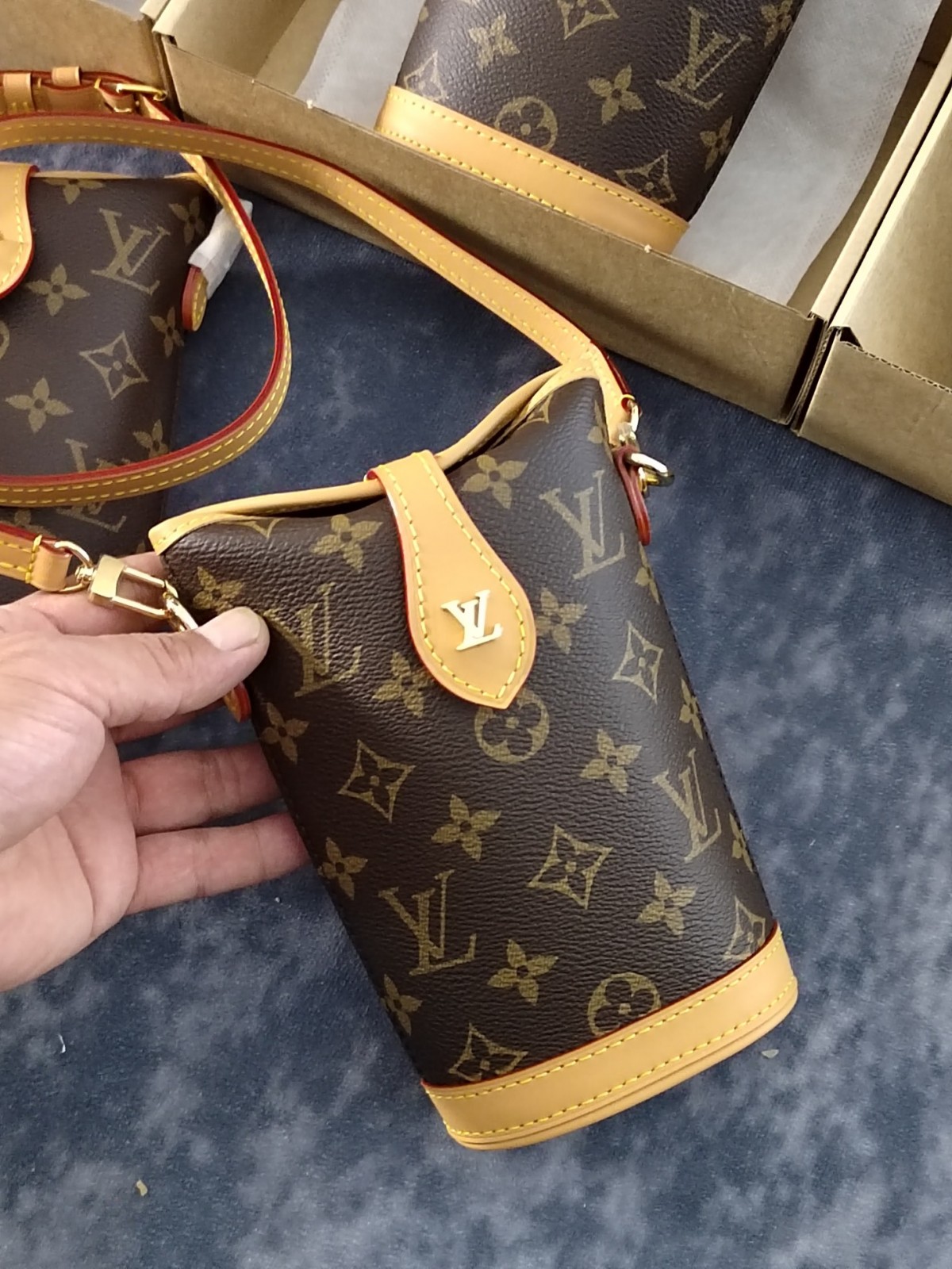 Shebag Super replica Louis Vuitton M80874 Fold Me bag review(2025 June updated)-Best Quality Fake Louis Vuitton Bag Online Store, Replica designer bag ru